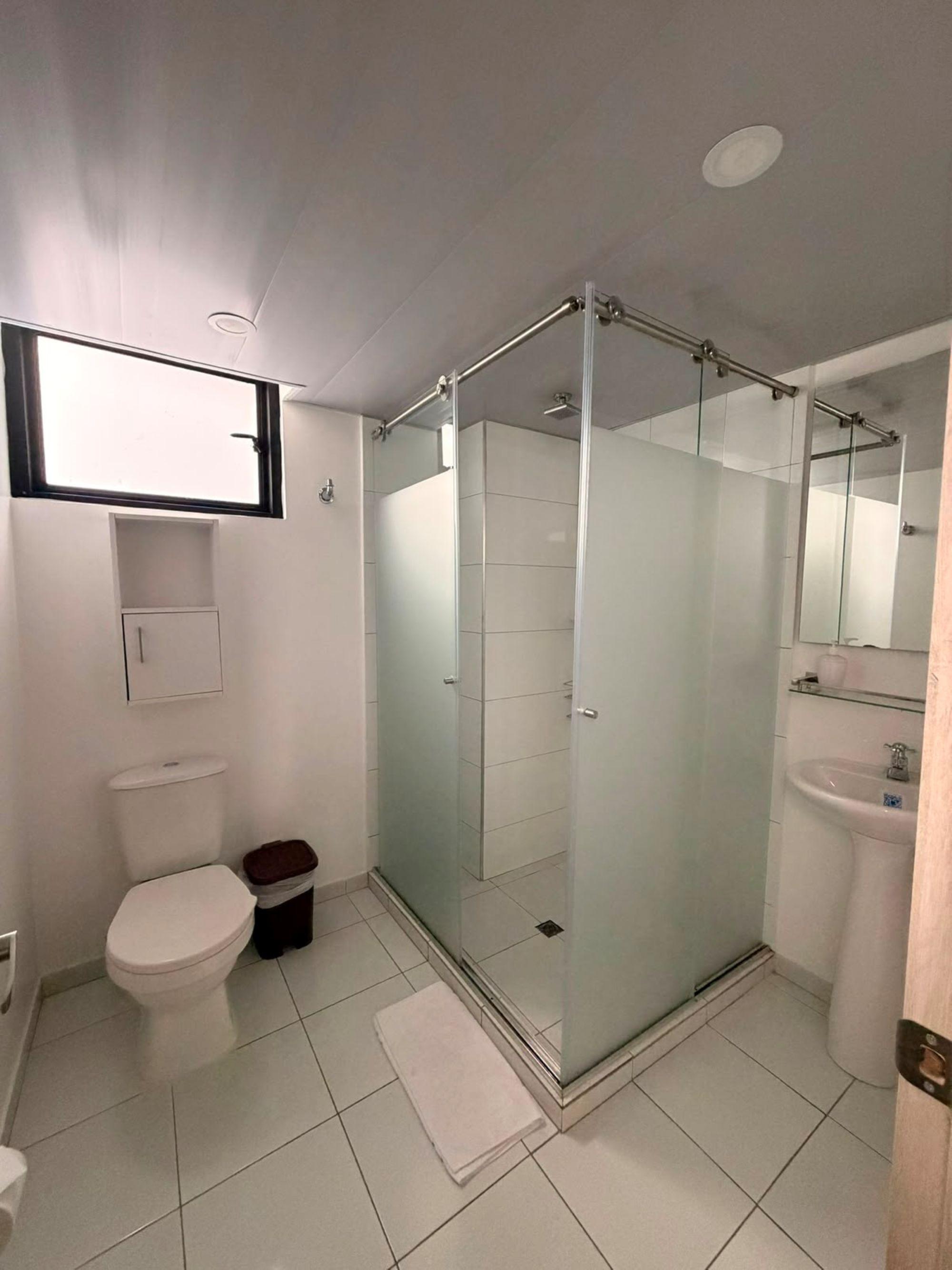 Baño KAZA LIVING