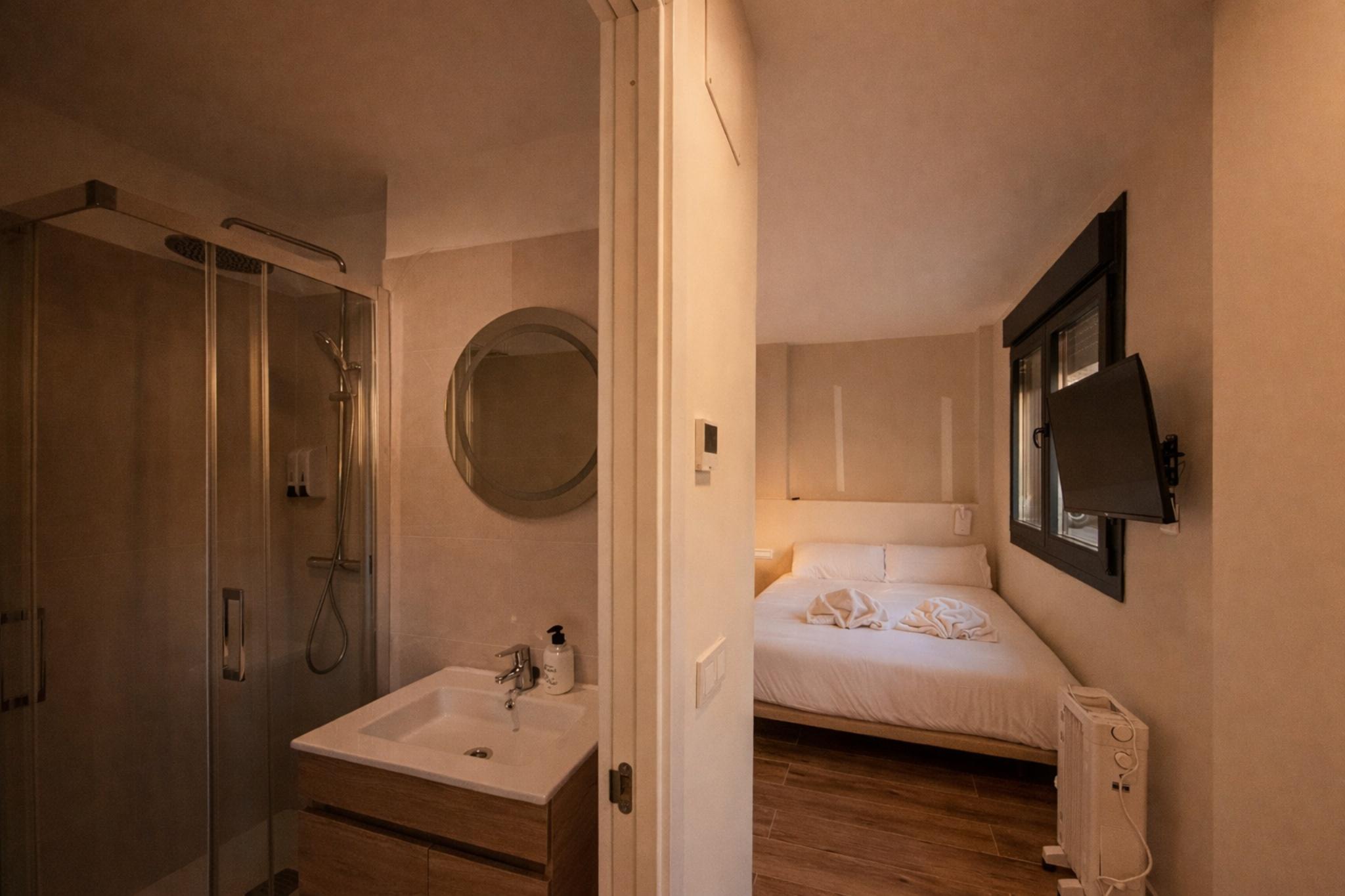 Vista Exterior Hostal Bernabeu 2