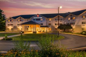 Alojamiento - Best Western Plus Executive Court Inn & Conference Center