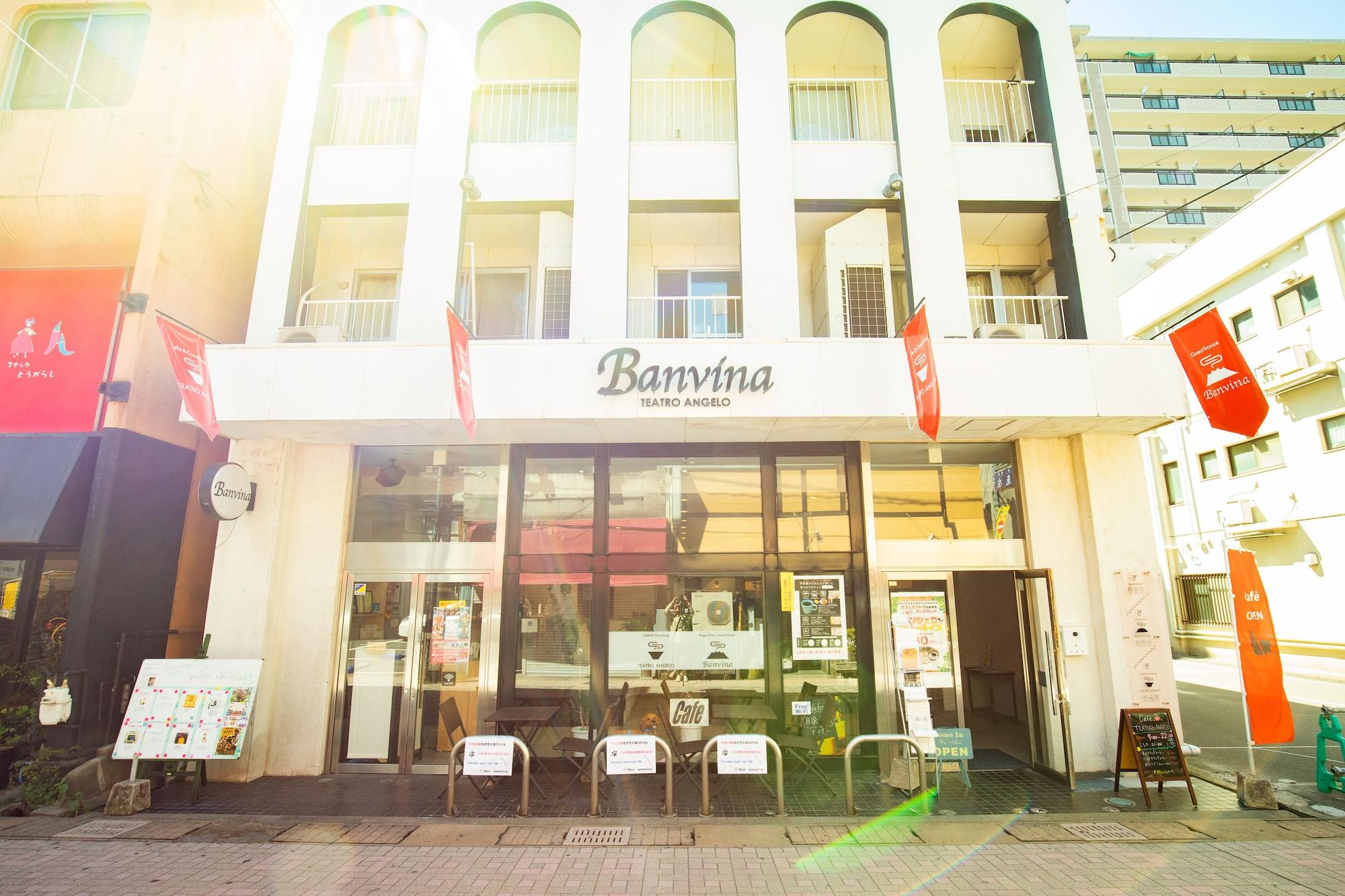 Varios Guest House Banvina - Hostel