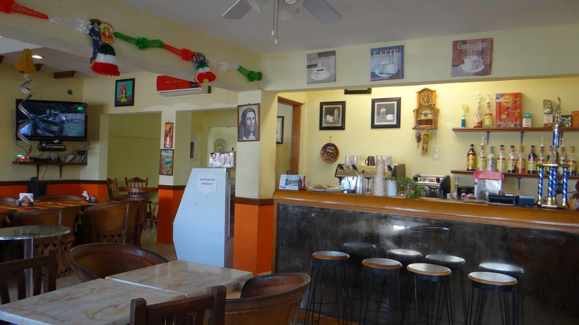 Bar/Salón Hotel San Cristobal