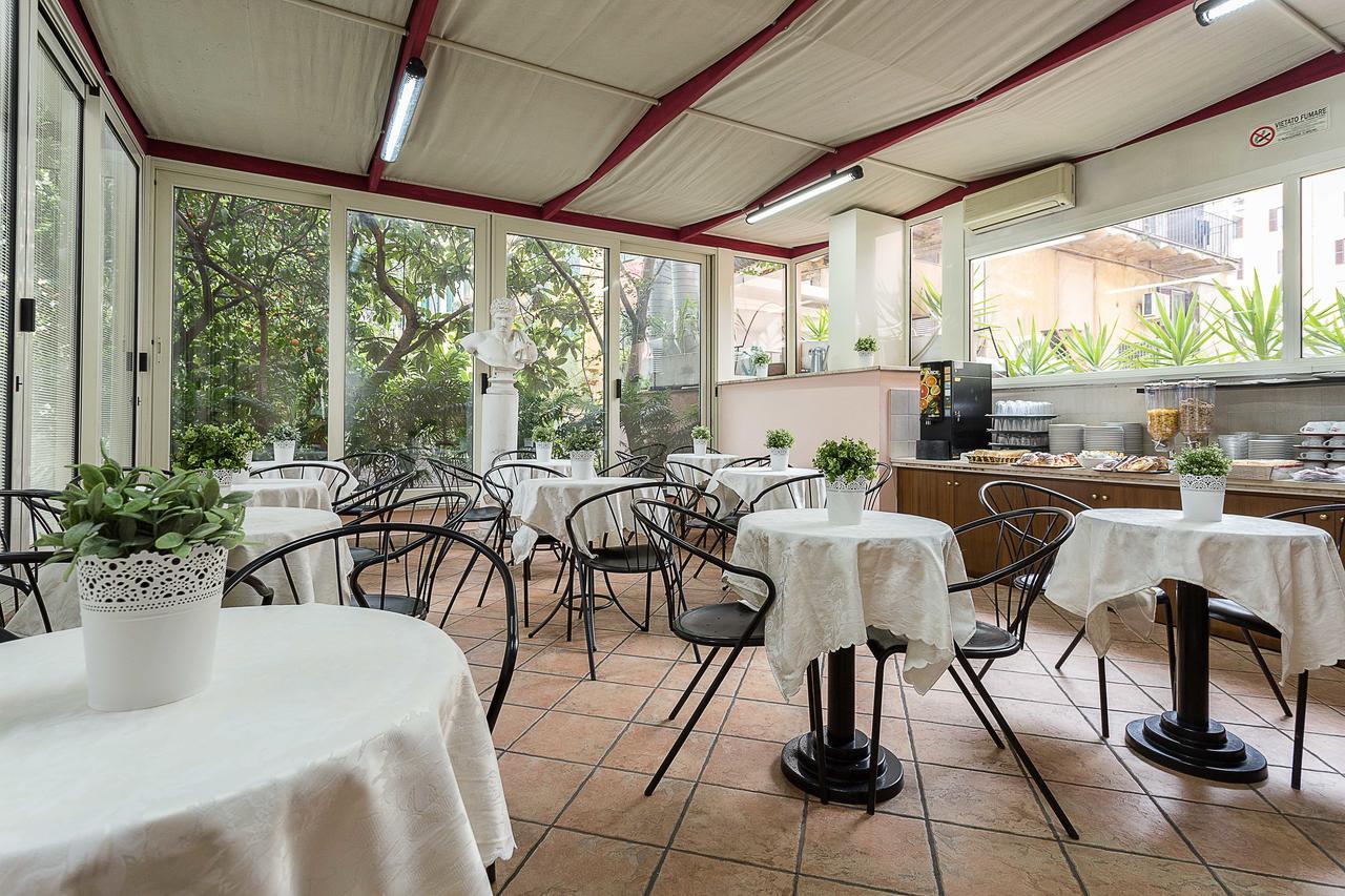 Restaurant Hotel Center 3