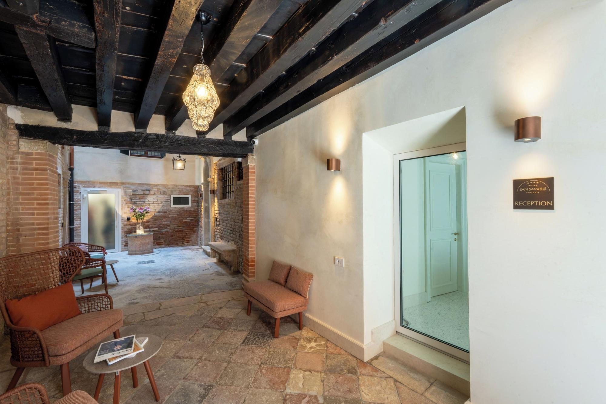Vista Lobby Hotel San Samuele