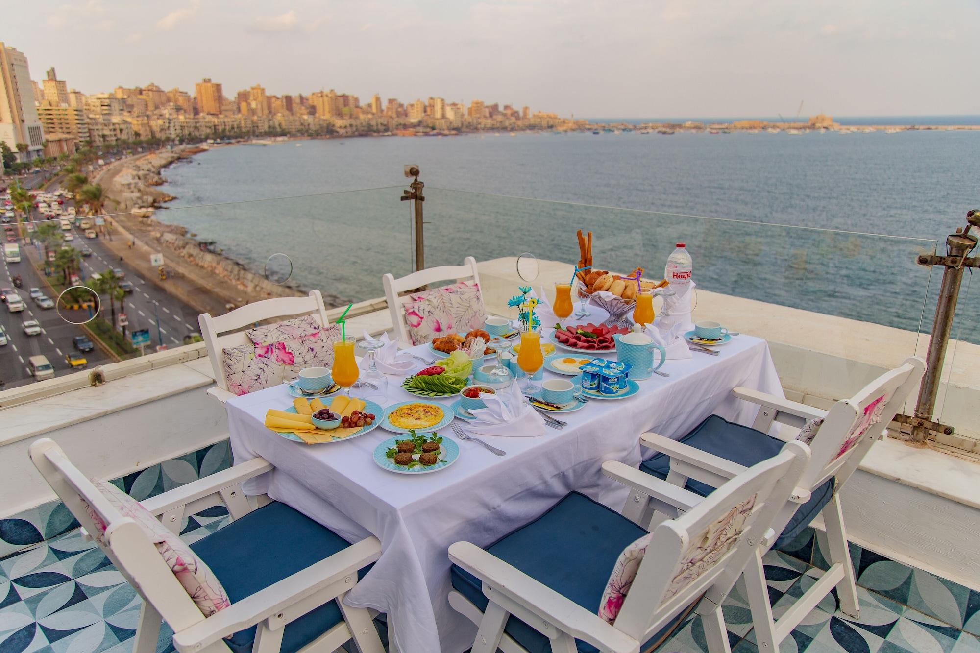 Restaurant Windsor Palace Luxury Heritage Hotel Since 1906 by Paradise Inn Group