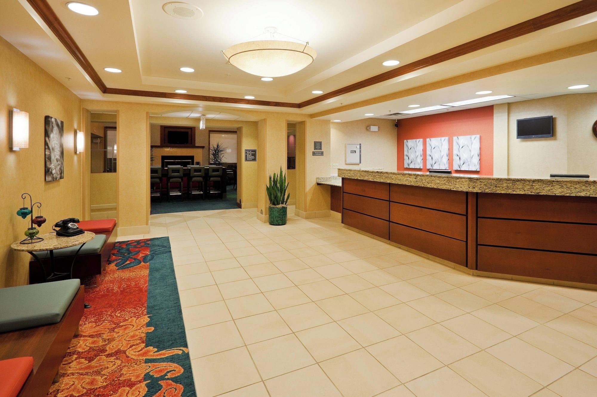 Vista Lobby Residence Inn by Marriott Chicago Oak Brook