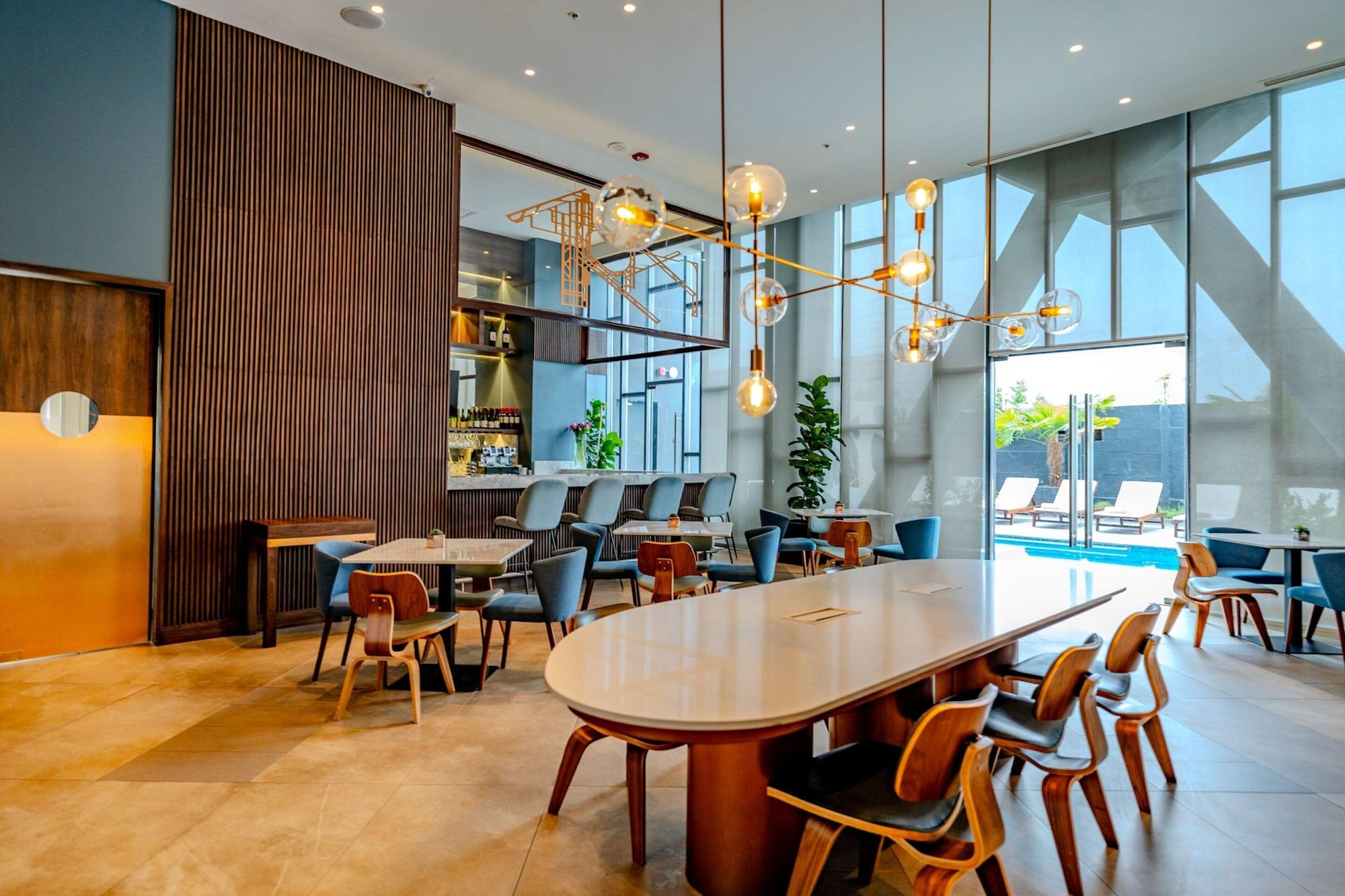 Restaurant Courtyard by Marriott Santiago Airport