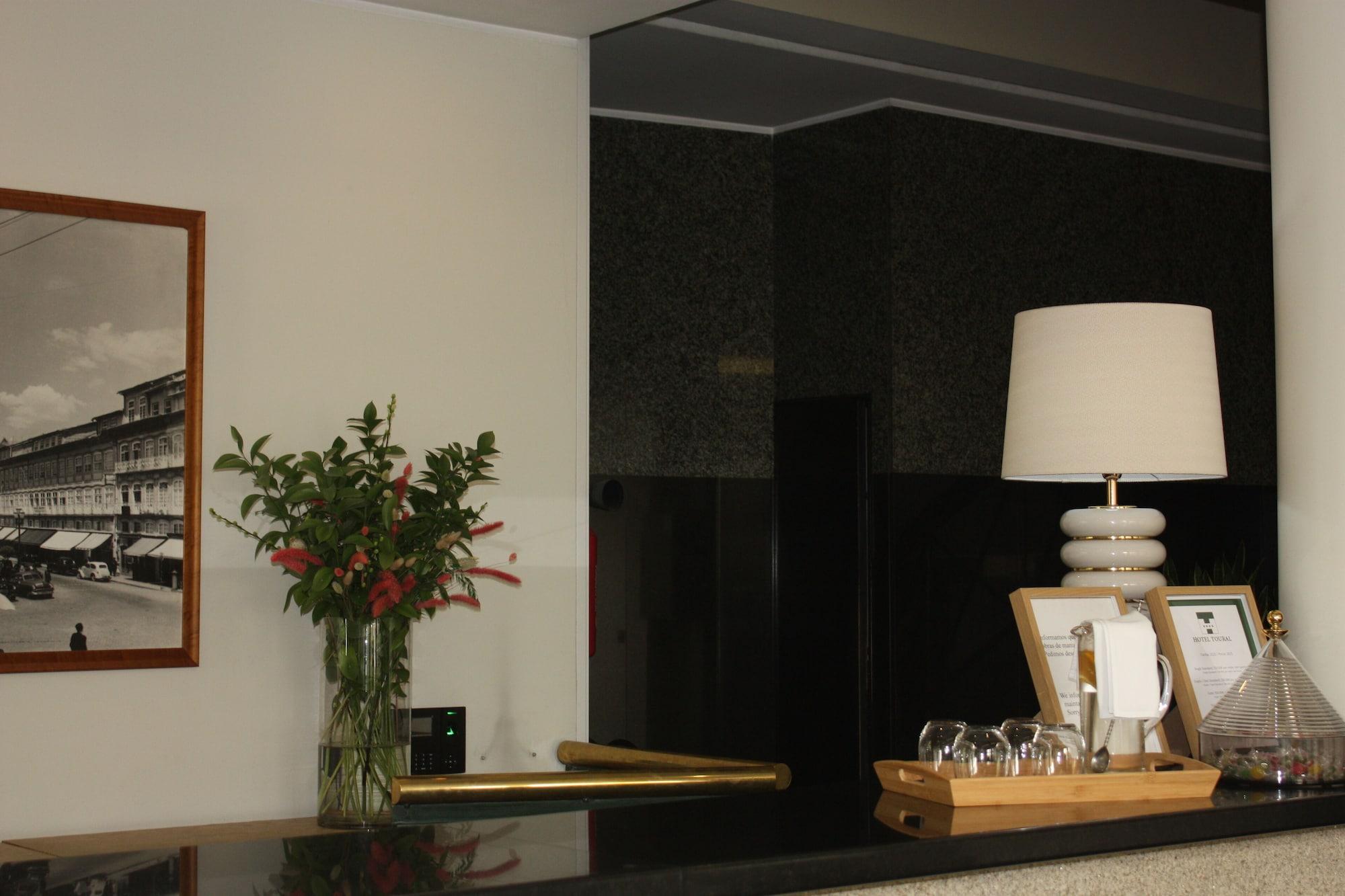 Vista Lobby Hotel Toural
