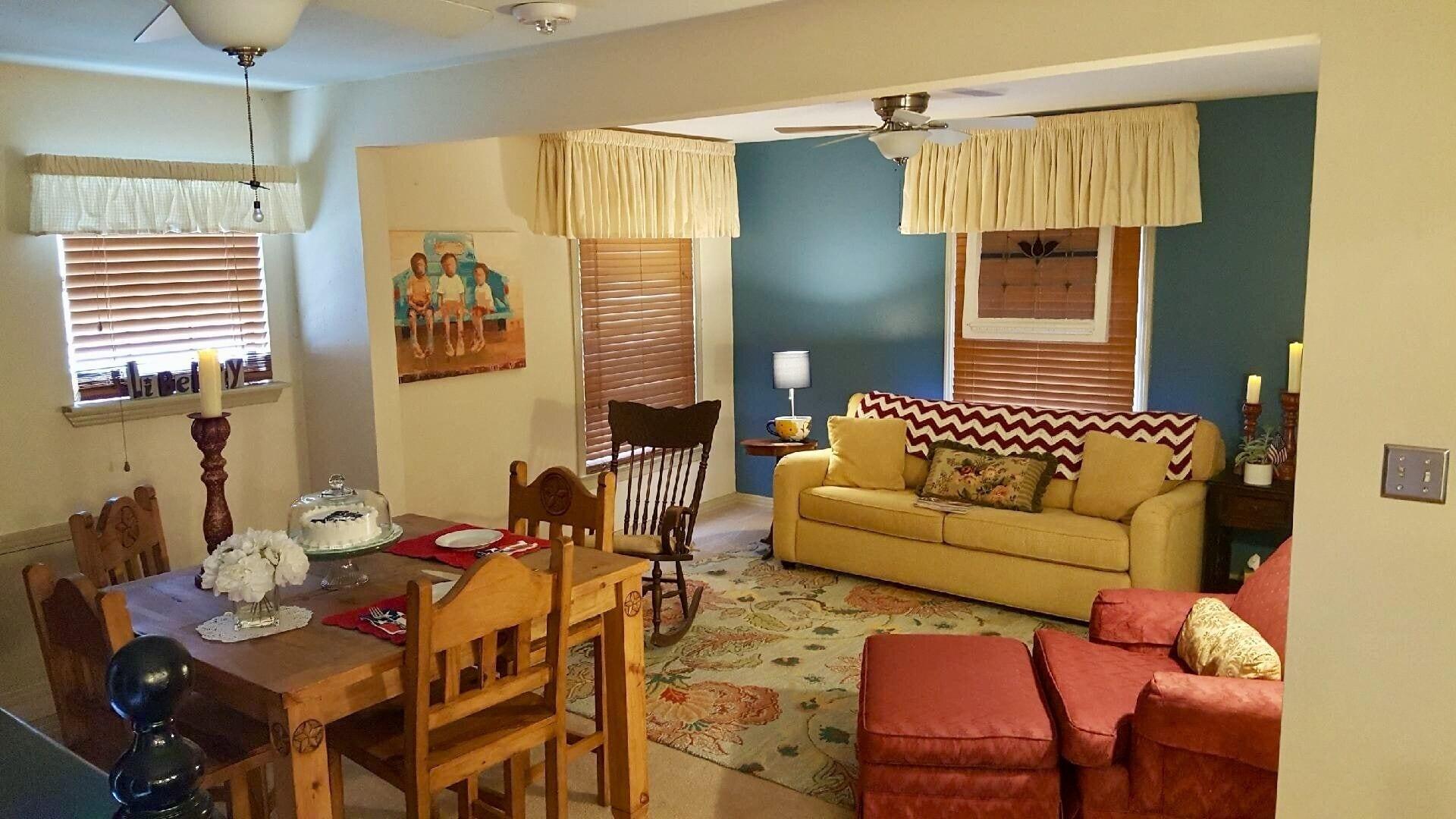 Comodidades del Alojamiento The Old Liberty Schoolhouse B&B