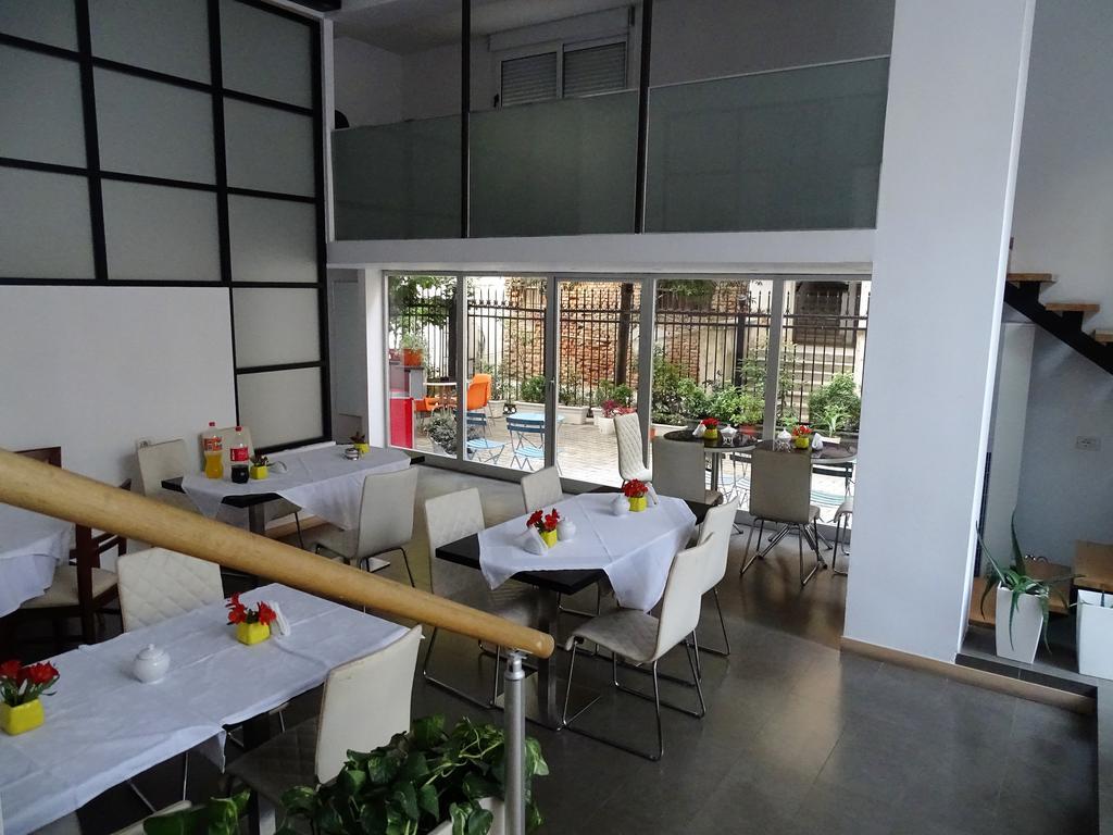 Restaurant Hotel Signature Idea