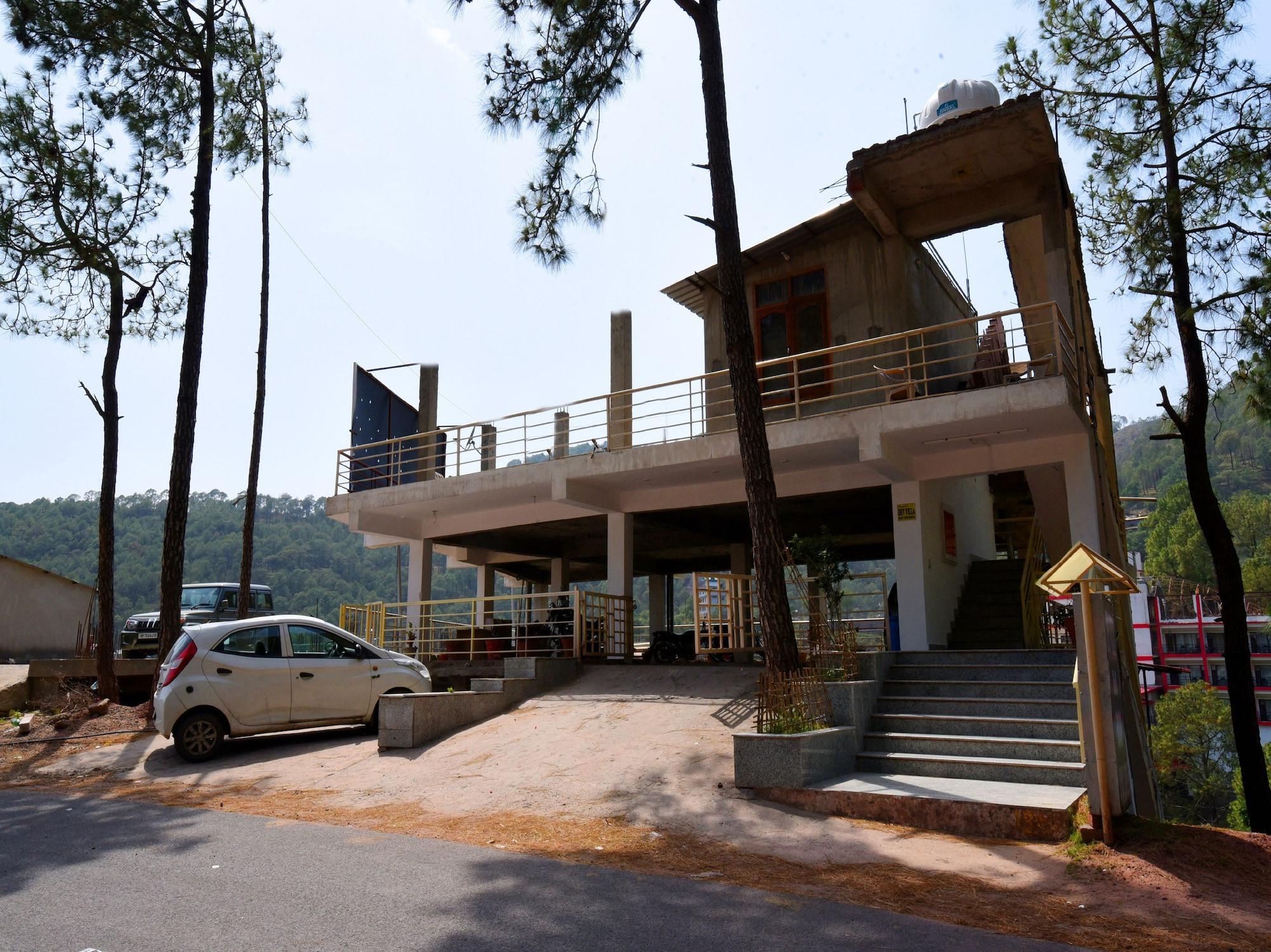 Varios OYO 12818 Dev Villa