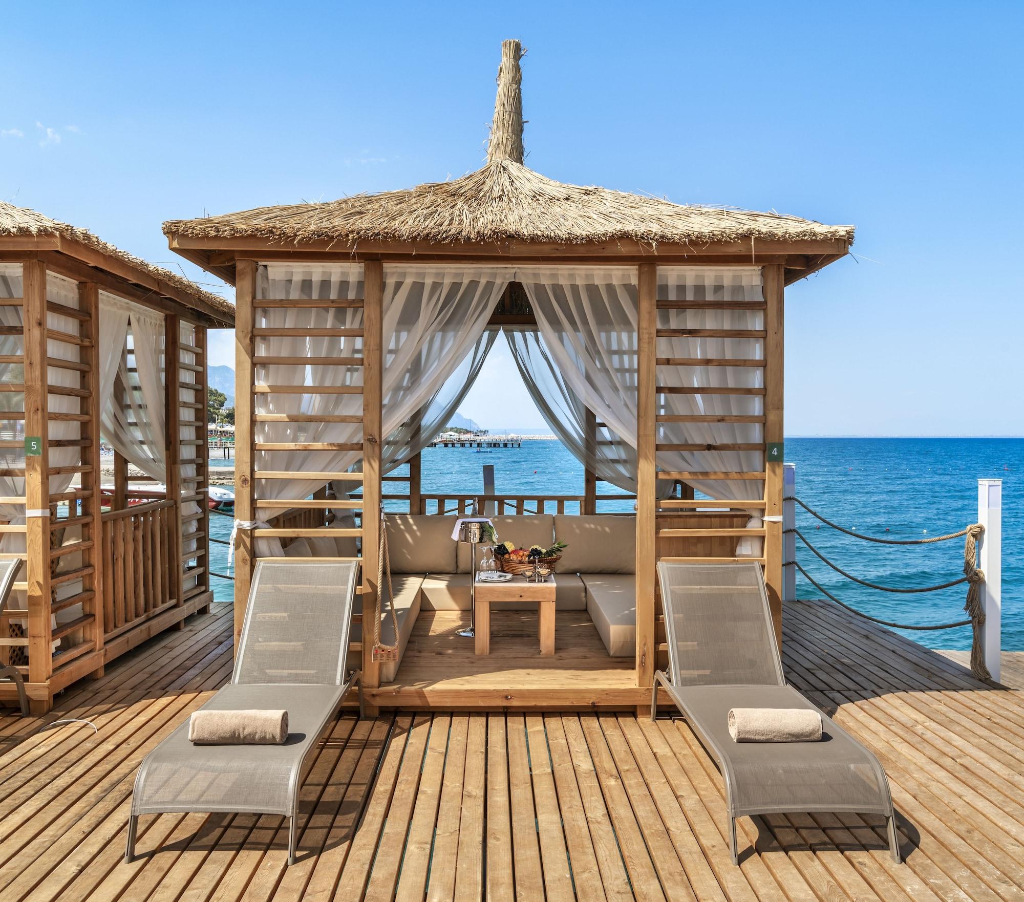 Vista Exterior Corendon Playa Kemer