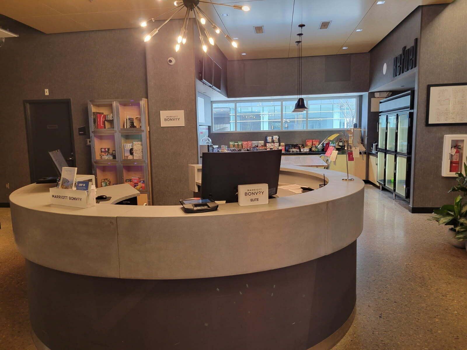 Vista Lobby Aloft Denver Downtown