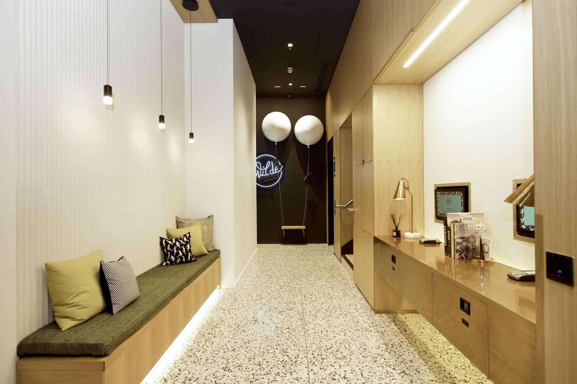 Vista Lobby Wilde Aparthotels, Berlin, Checkpoint Charlie