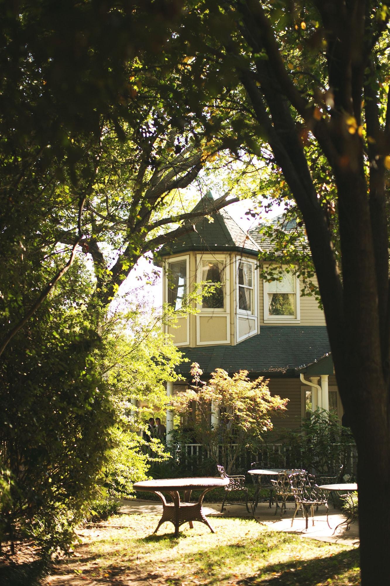 Vista Exterior The Sanford House Inn & Spa