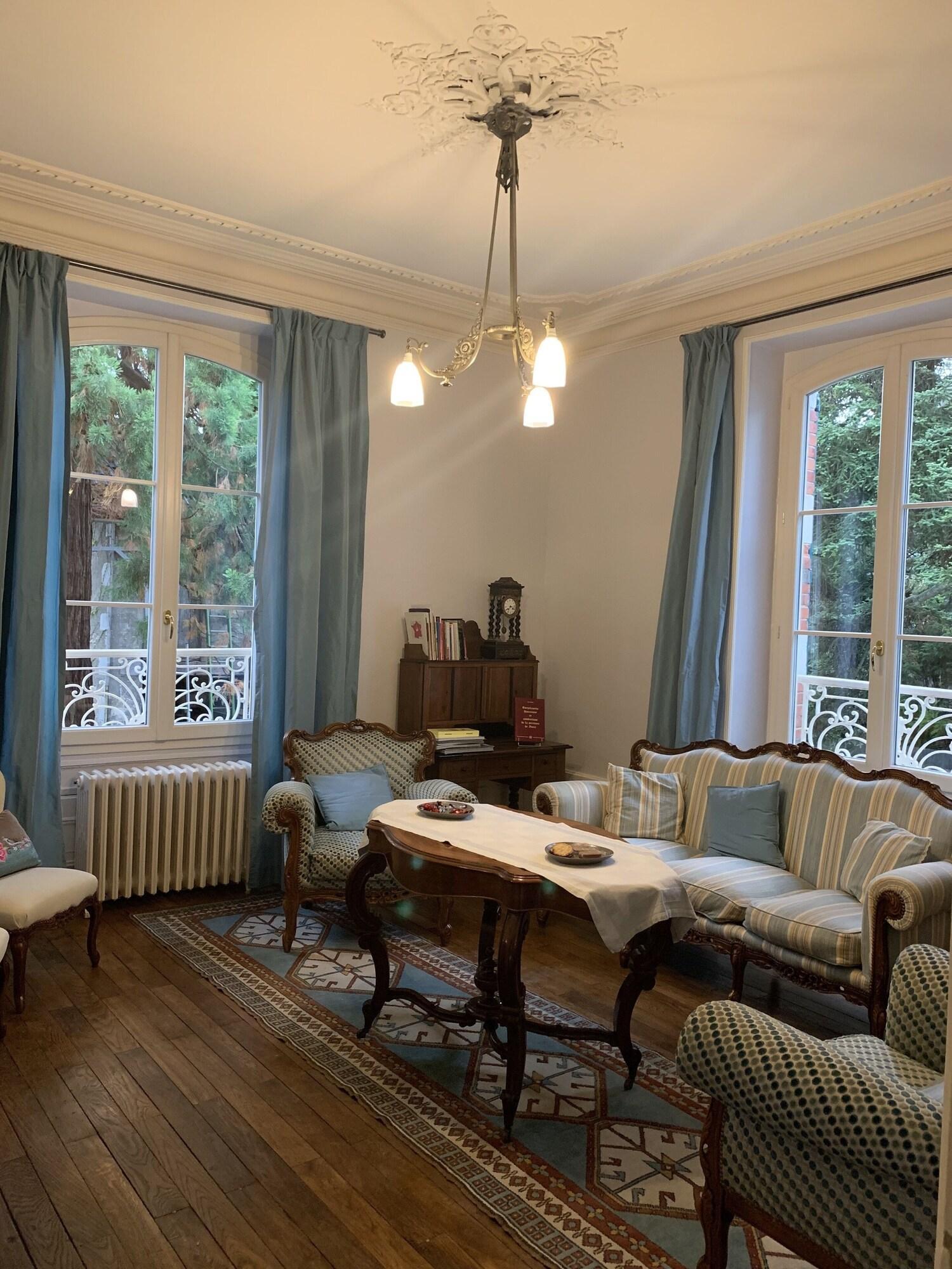 Vista Lobby L'Oustal