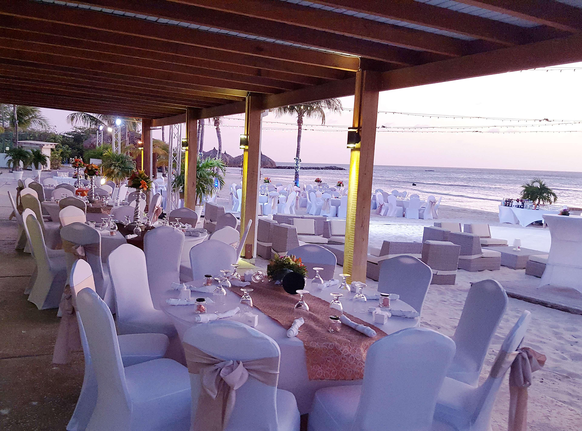 Vista Exterior Divi Aruba Phoenix Beach Resort