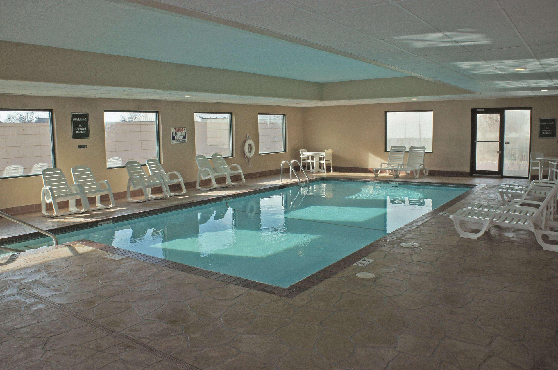 Vista Piscina La Quinta Inn & Suites By Wyndham Omaha Airport Do
