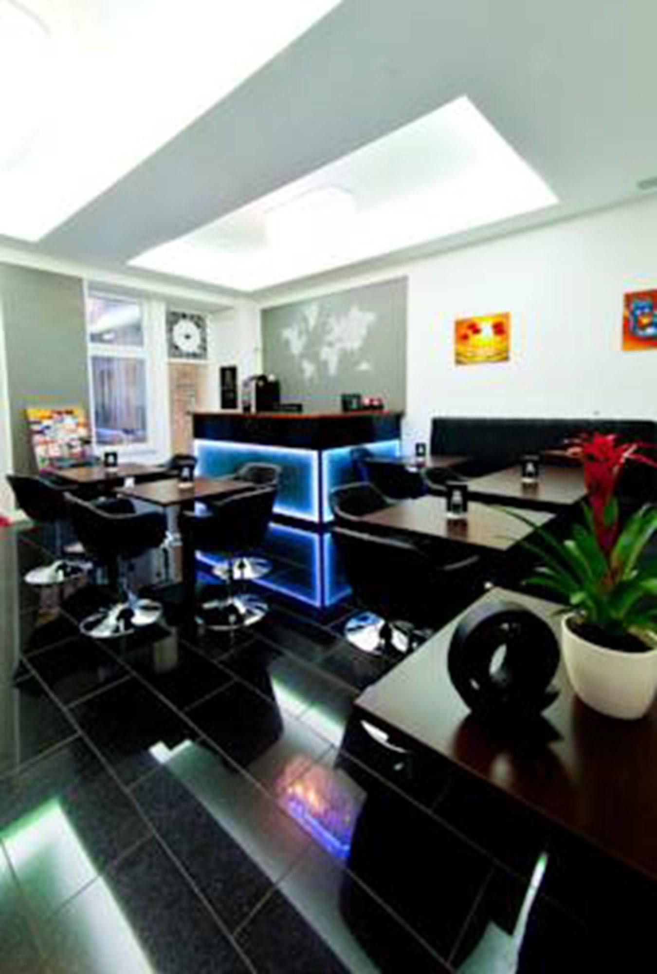 Bar/Salón Hotel Prens Berlin