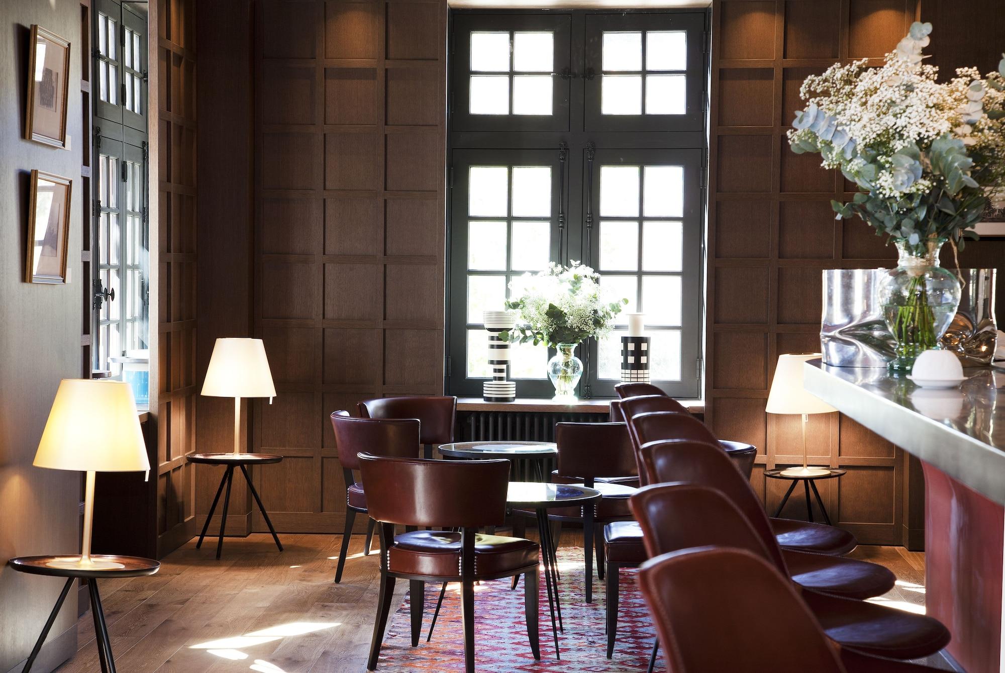 Bar/Salón Relais de Chambord, a Small Luxury Hotels of the World