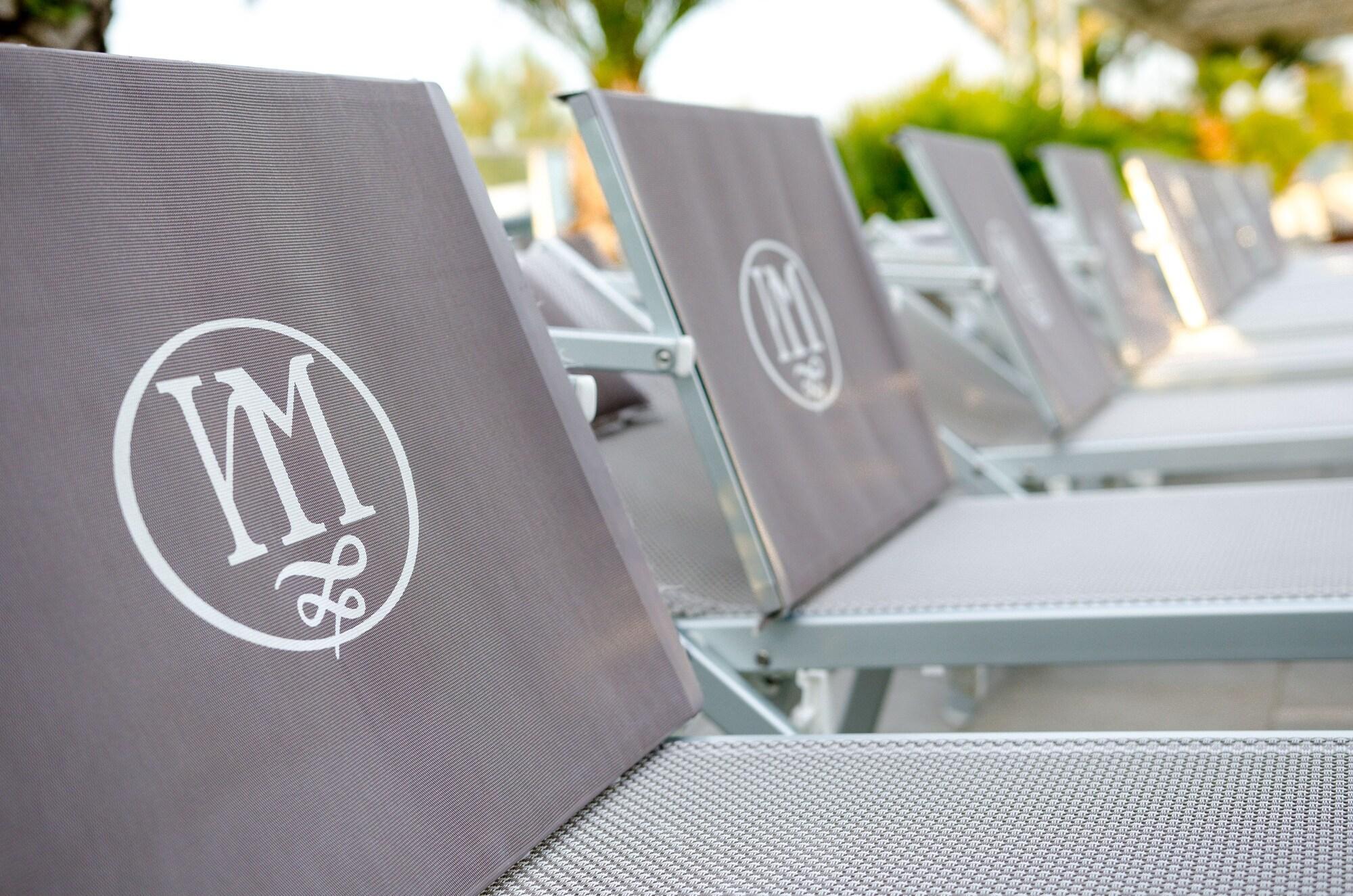 Varios Hotel Metropol