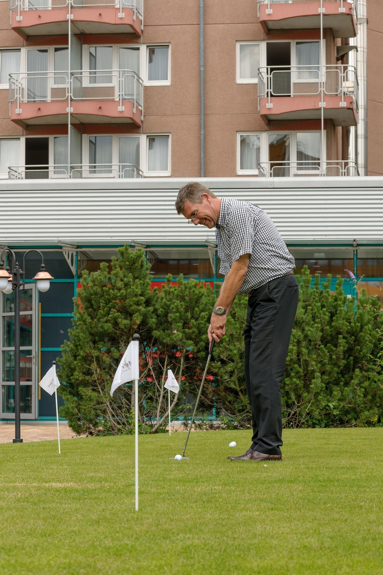 Campo de Golf Mercure Hotel & Residenz Frankfurt Messe