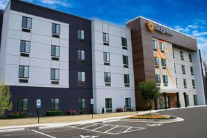 Alojamiento - La Quinta Inn & Suites by Wyndham Memphis East