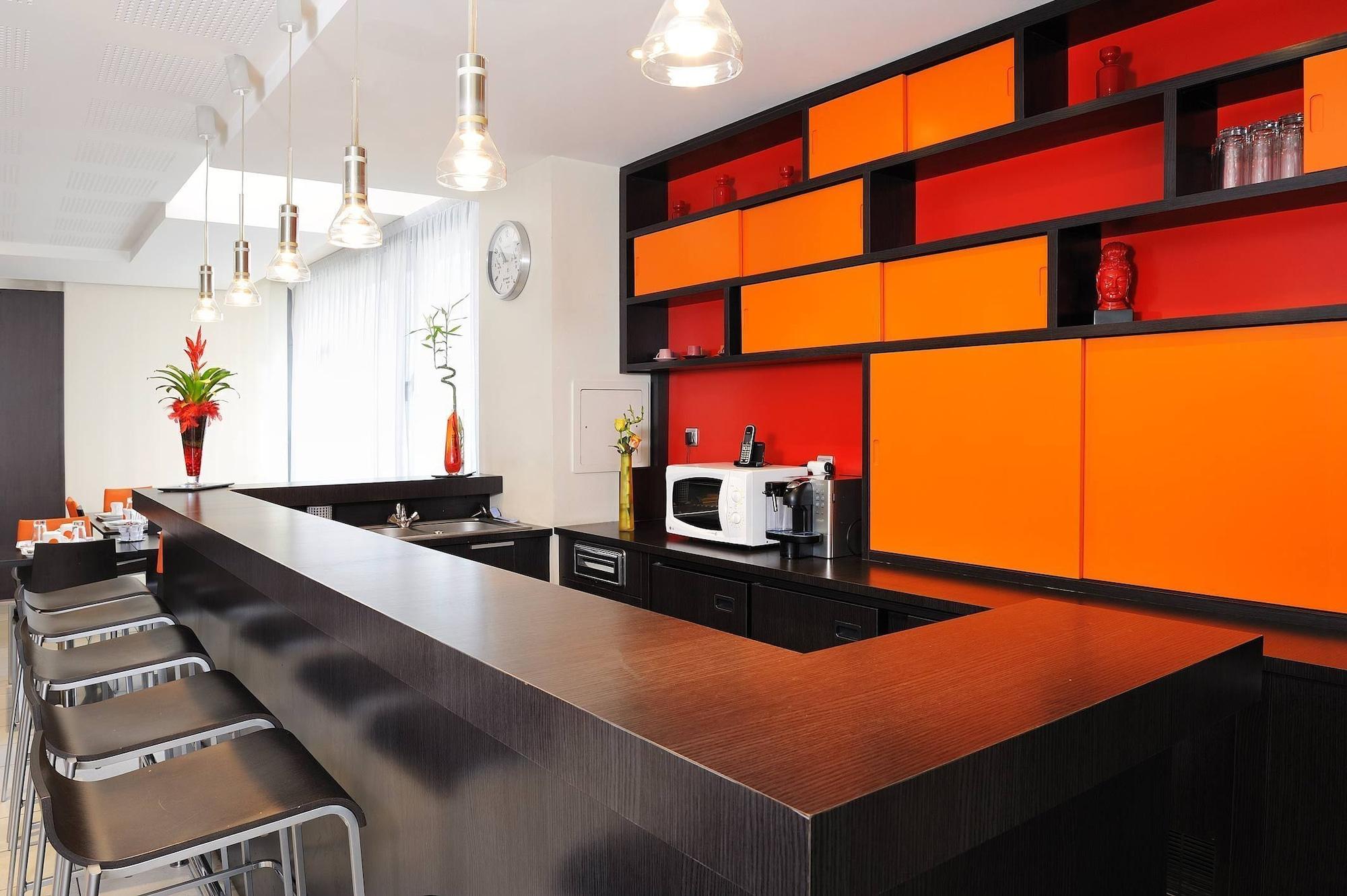 Bar/Salón Residhome Appart Hotel Nancy Lorraine