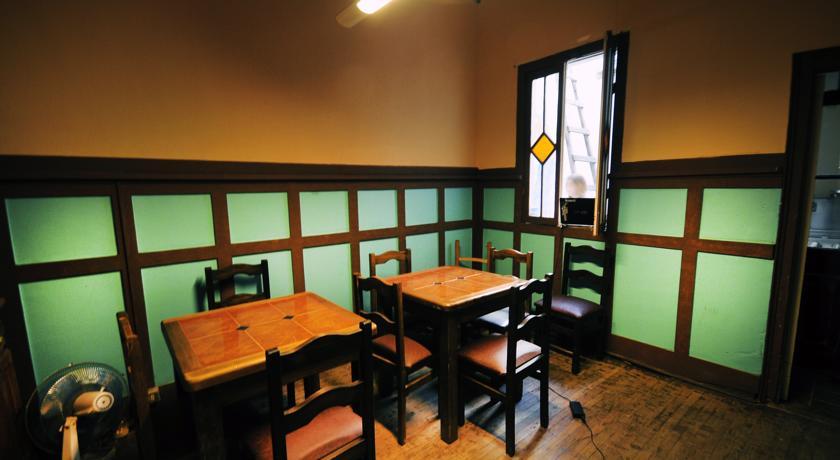 Bar/Salón Gnomo Hostel