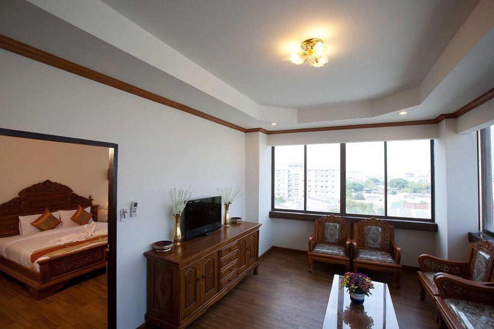 Buaraya Hotel Chiangmai by null