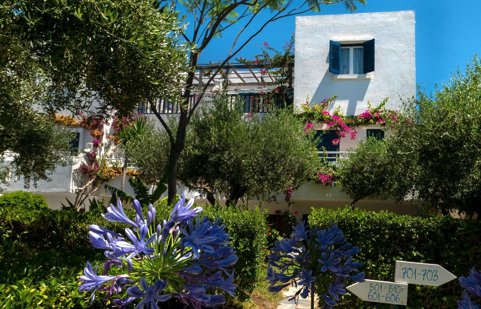 Vista Exterior Villea Village