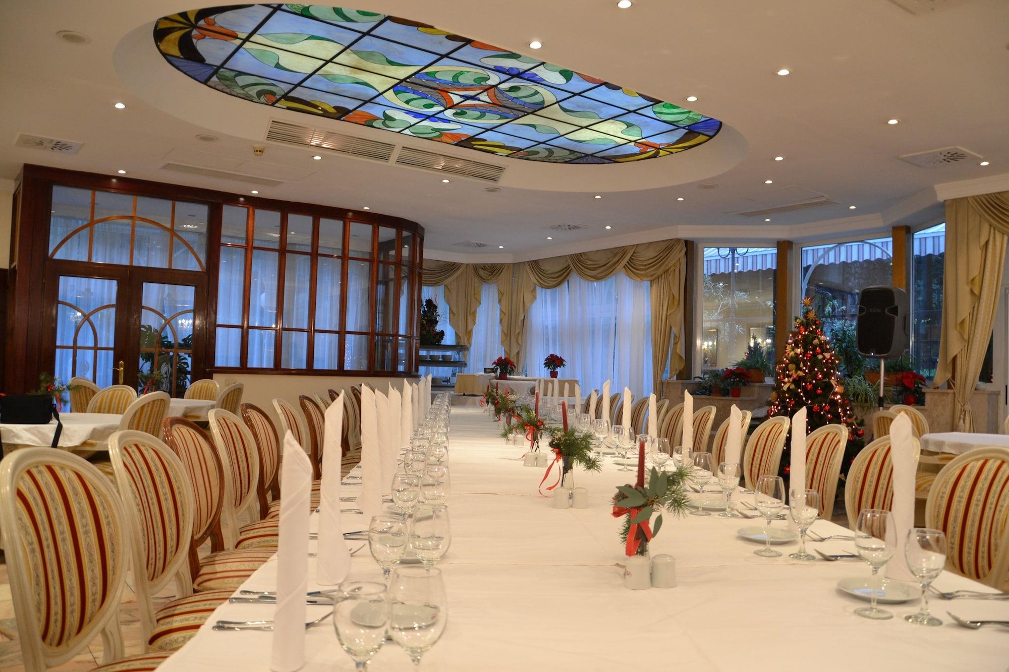 Salón de Baile Hotel Mozart