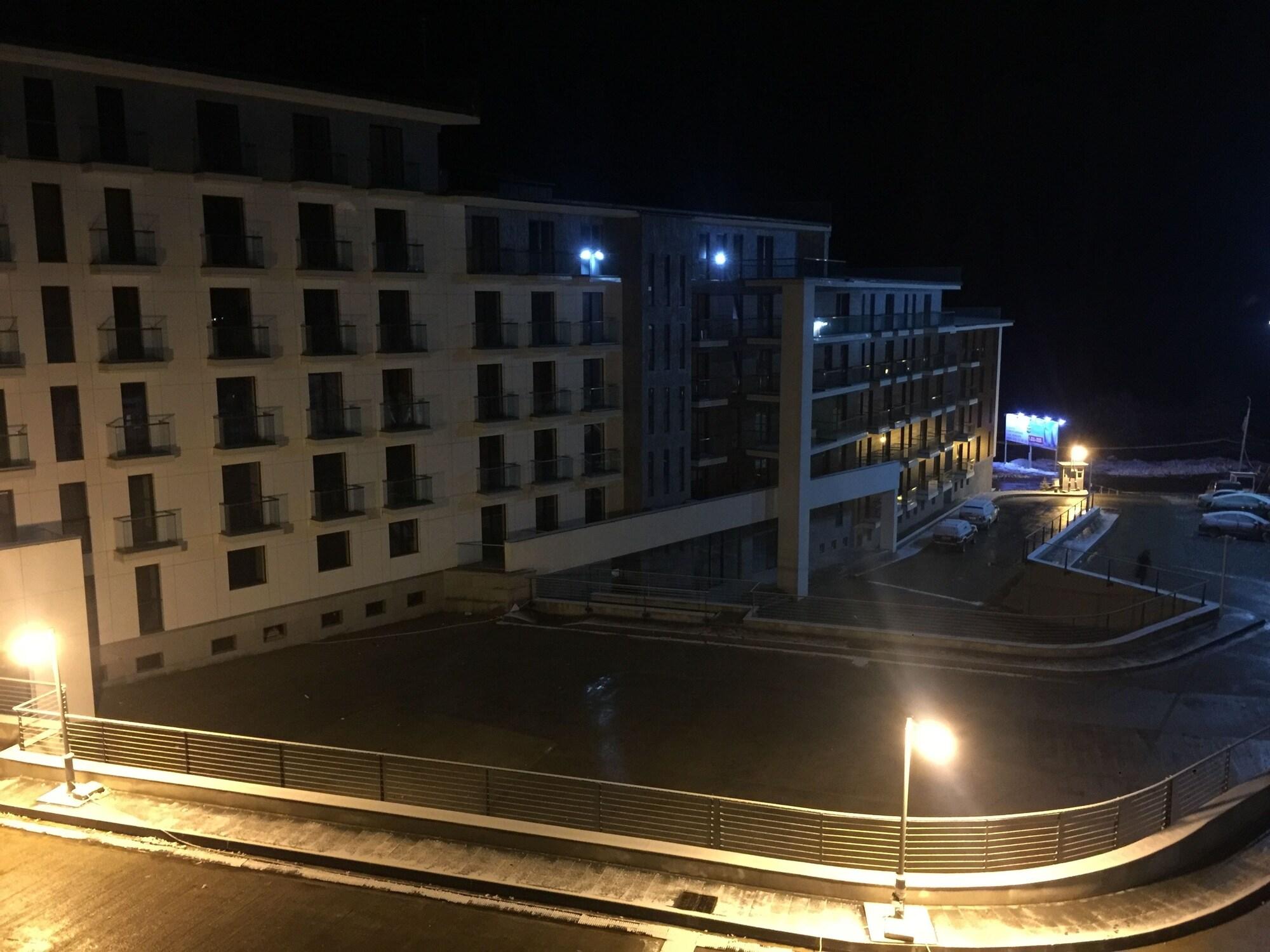 Vista Exterior Orbi Palace Apart Maria