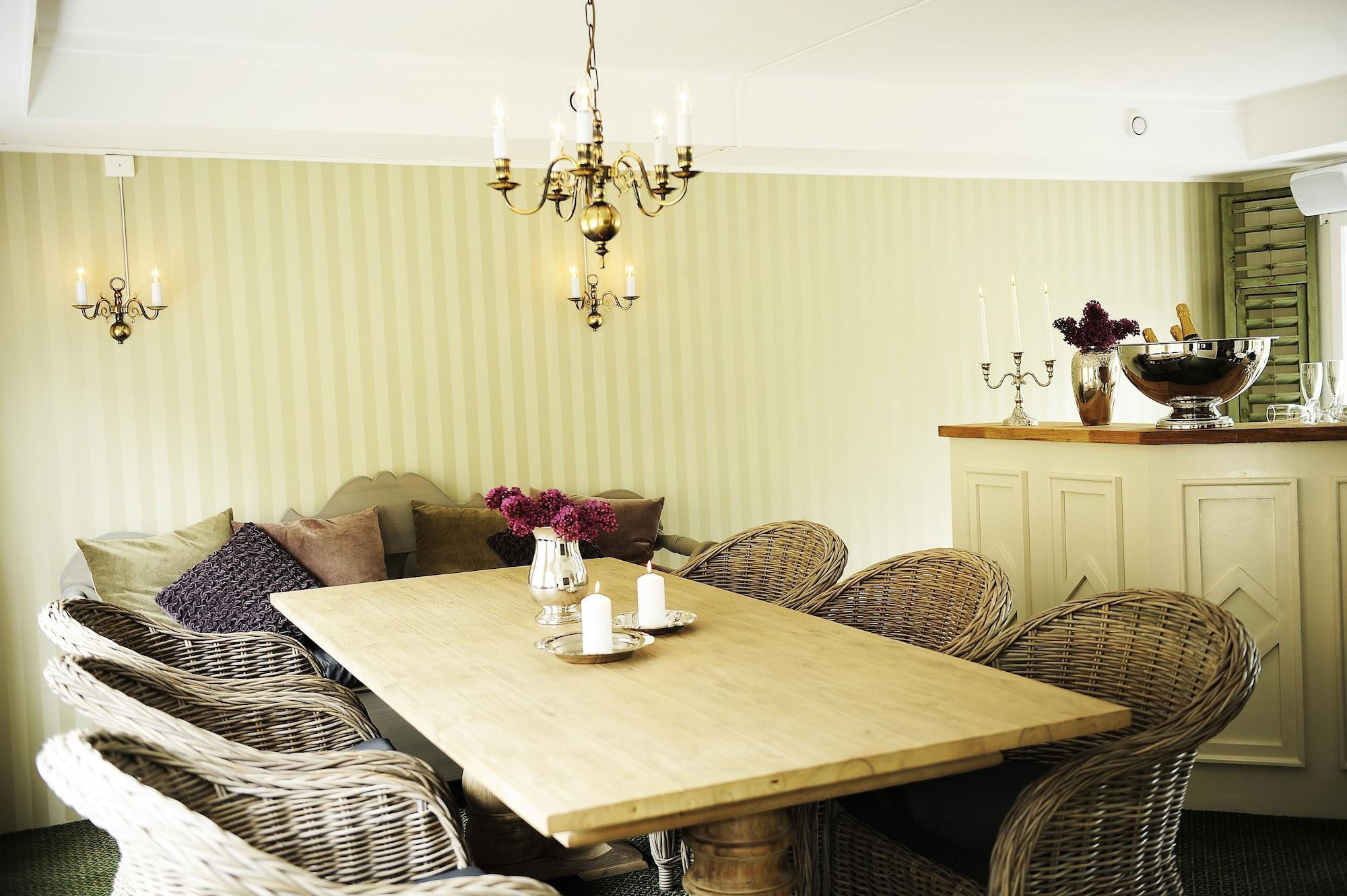 Bar/Salón Kronen Gaard Hotel