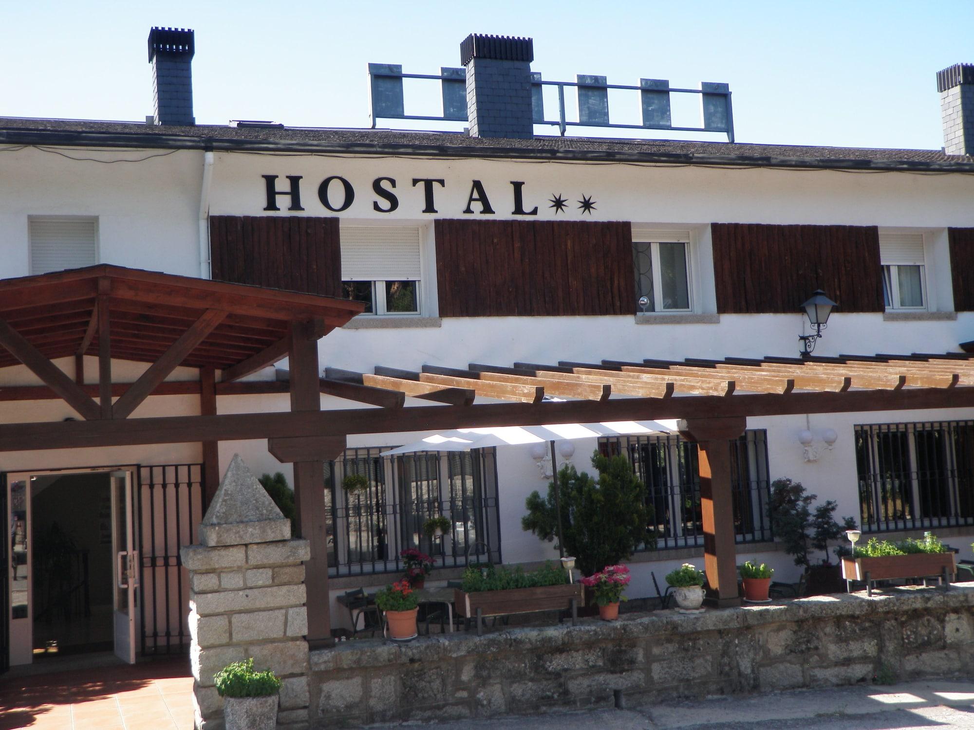 Vista Exterior Hostal Siete Picos