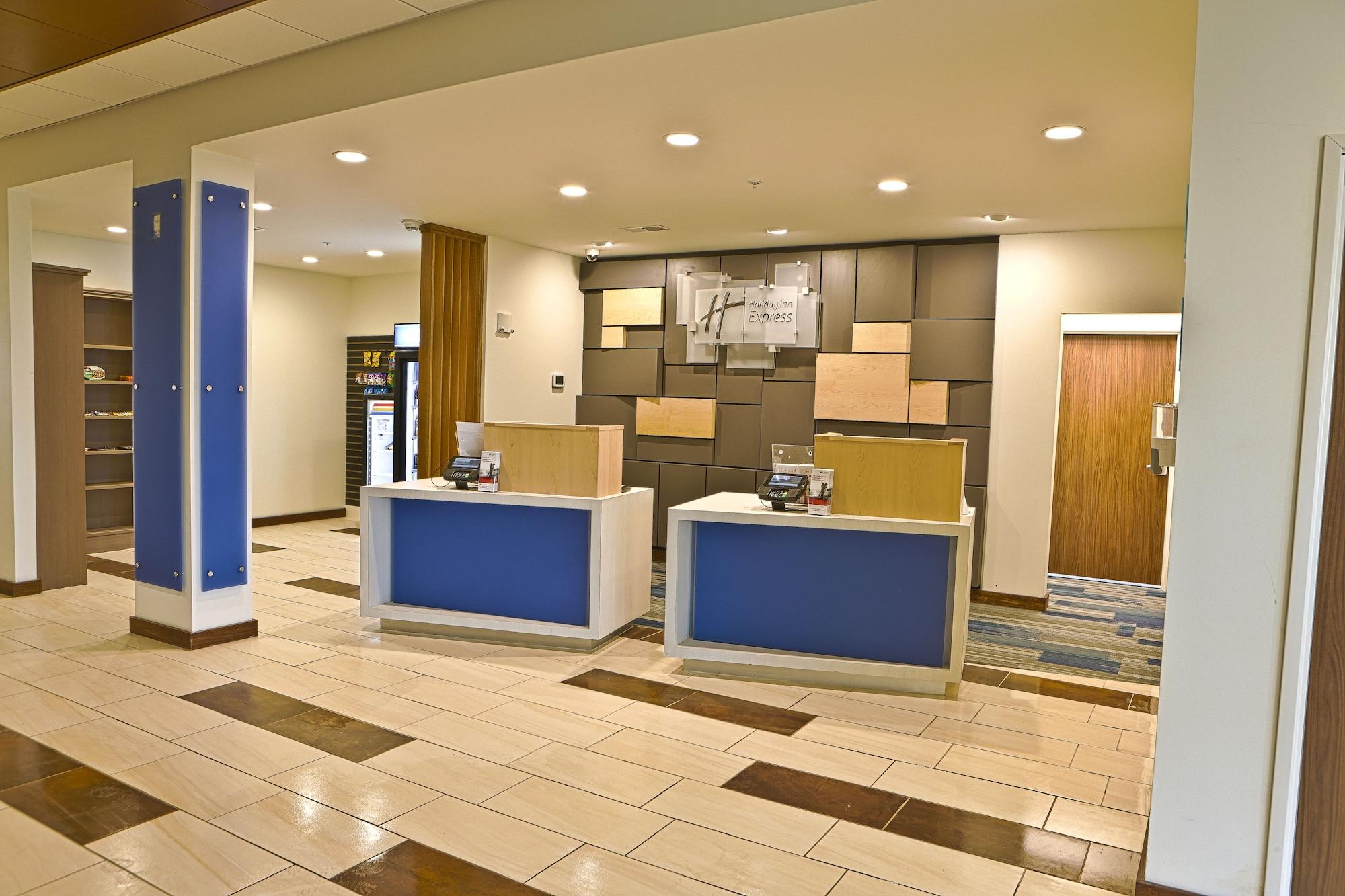 Vista Exterior Holiday Inn Express & Suites Rochester Hill - Detroit Area by IHG