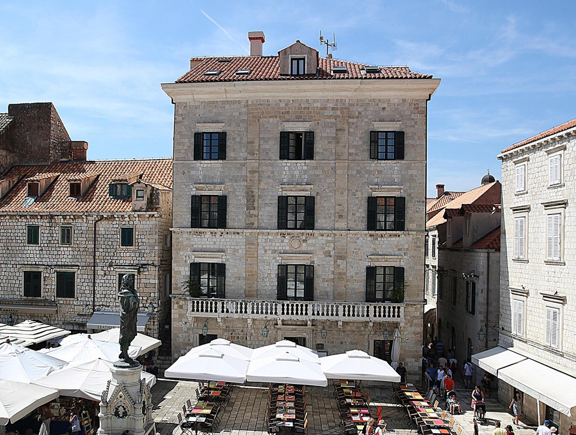 Vista Exterior The Pucic Palace