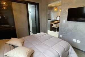 Alquiler Vacacional - Romantic Duplex Rooftop Jacuzzi SPA (pet friendly!)
