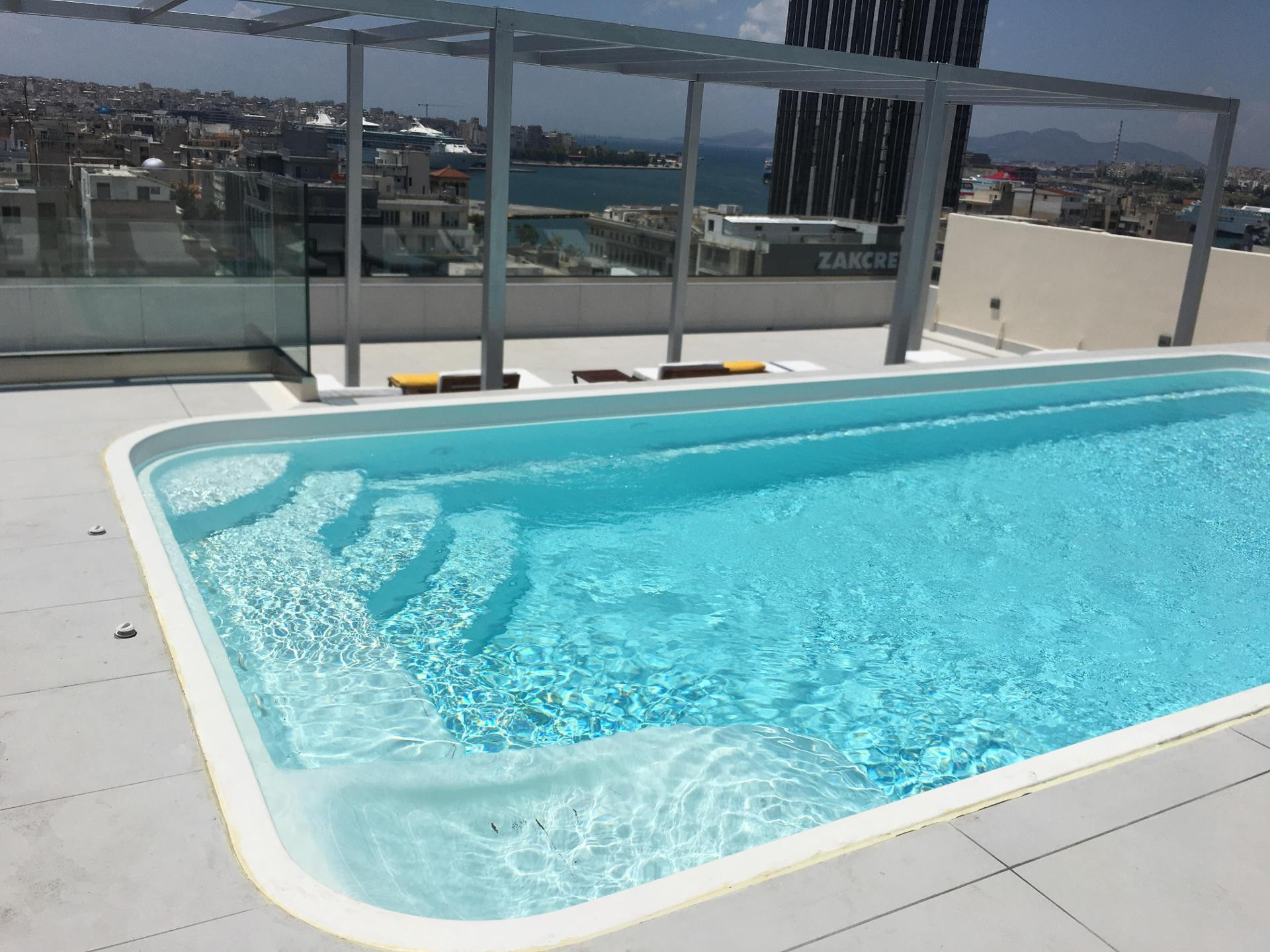 Vista Piscina Piraeus Theoxenia