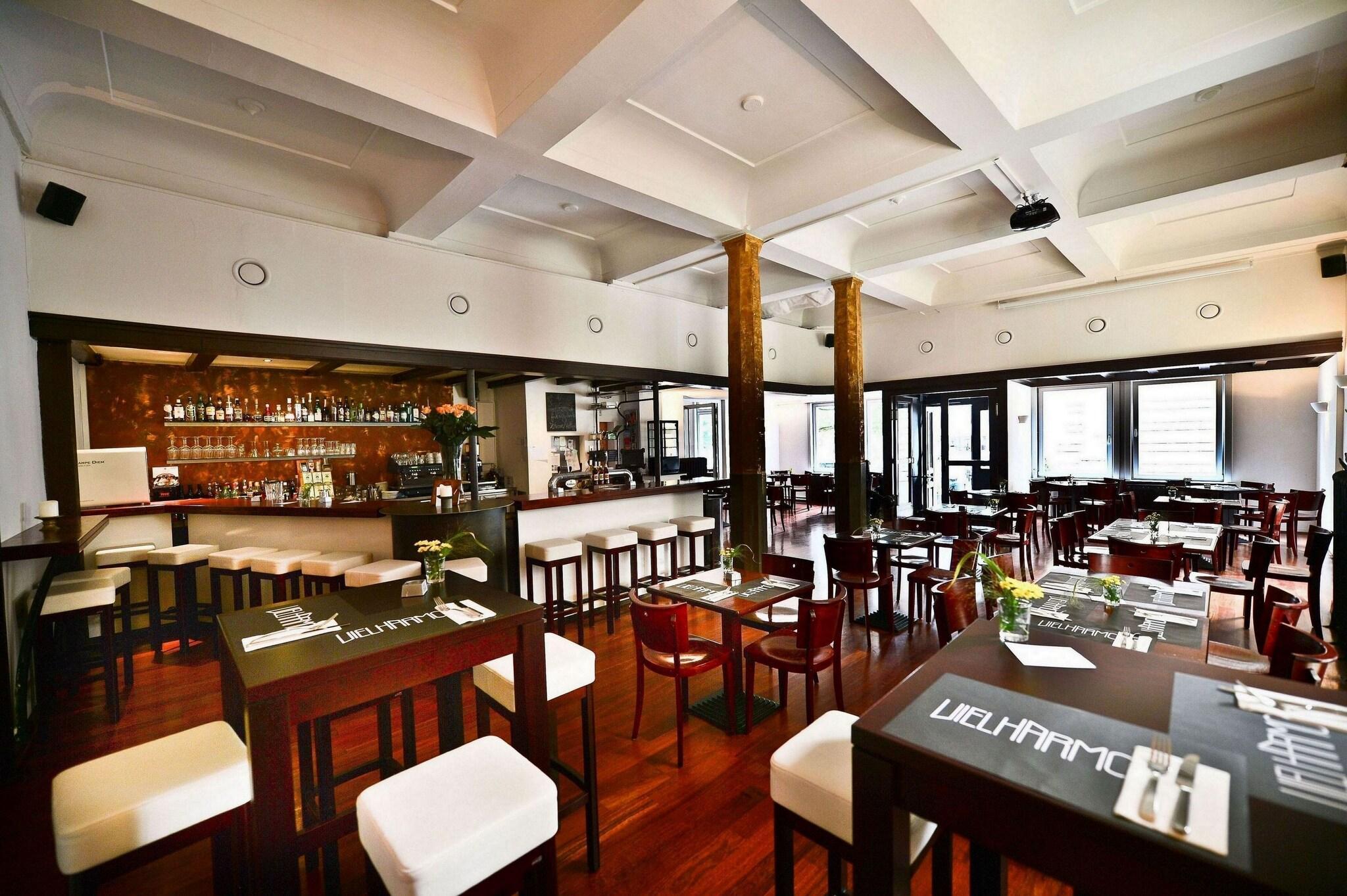 Bar/Salón Fruehlings Hotel