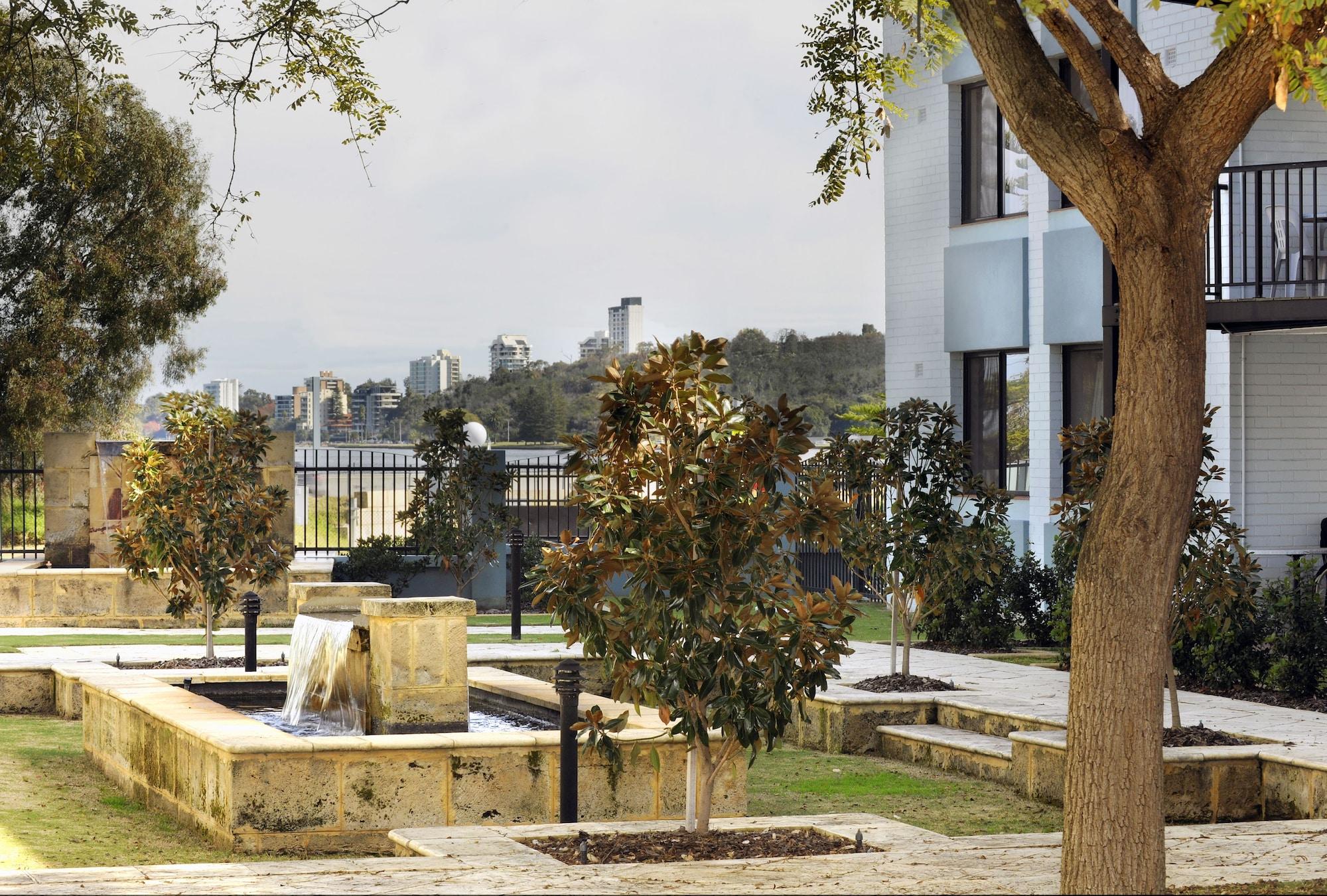 Instalaciones Recreativas Lodestar Waterside Apartments