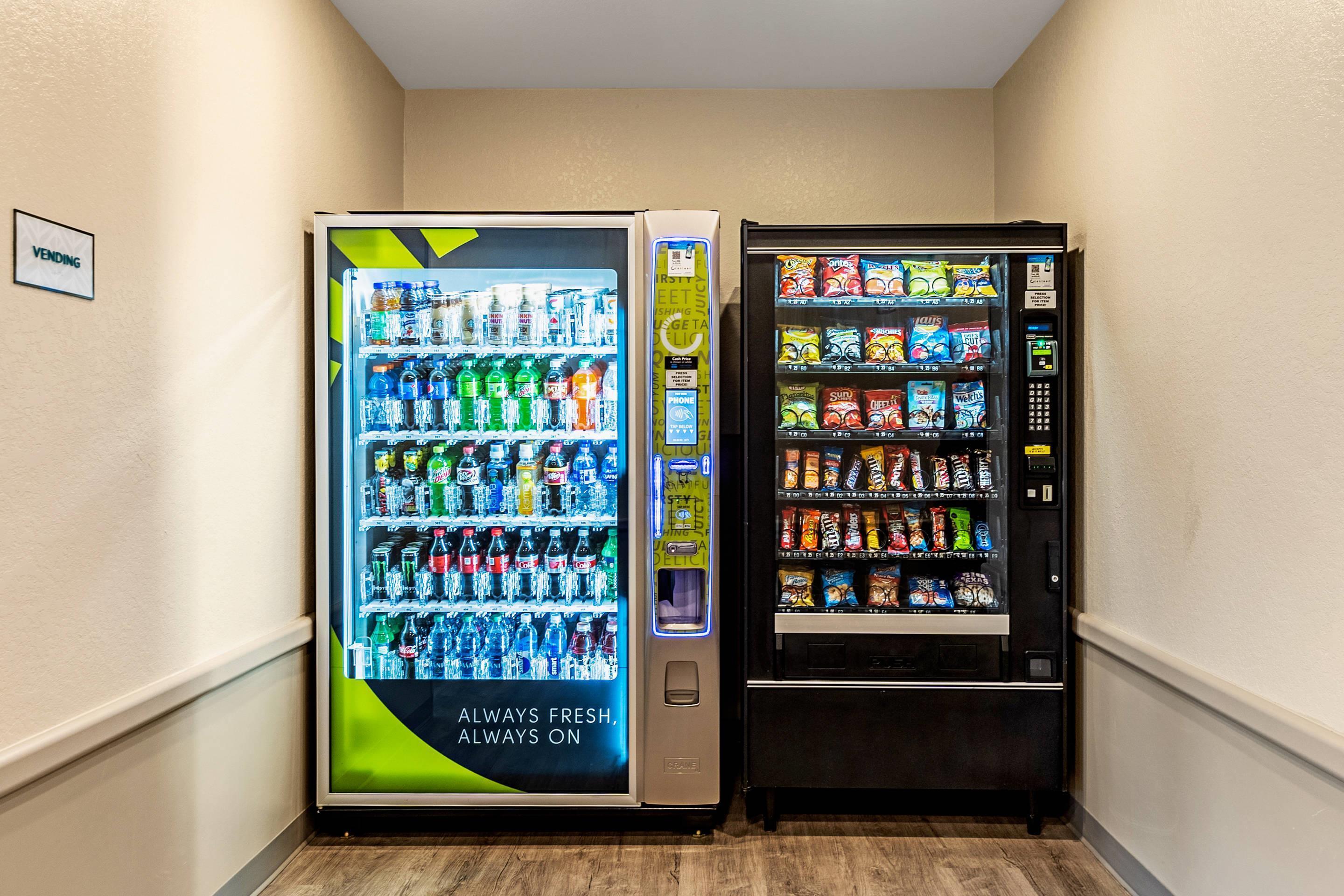 Comodidades del Alojamiento WoodSpring Suites Naples