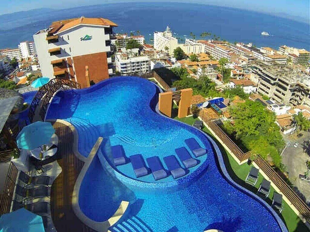 Spa Condominios 220PR