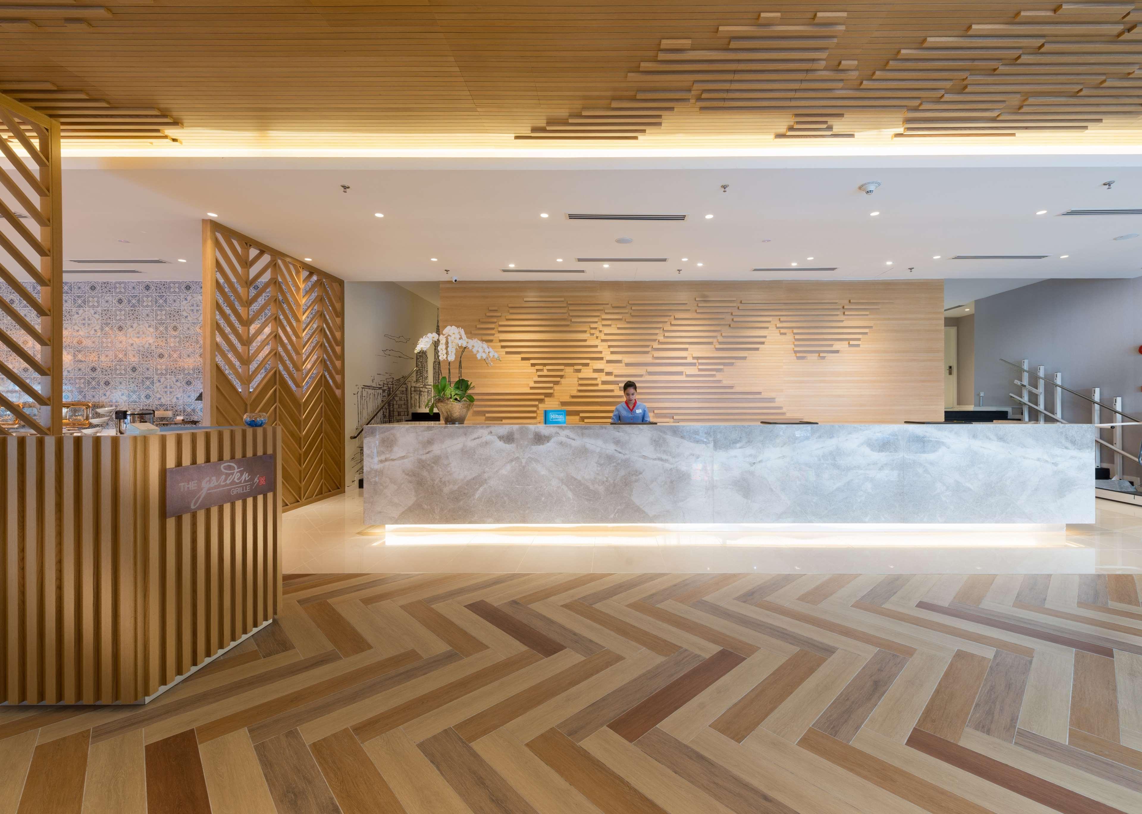 Vista Lobby Hilton Garden Inn Kuala Lumpur Jalan Tuanku Abdul Rahman North