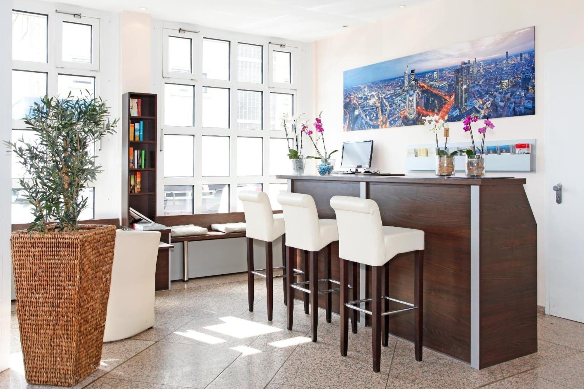 Bar/Salón Paragon Apartments