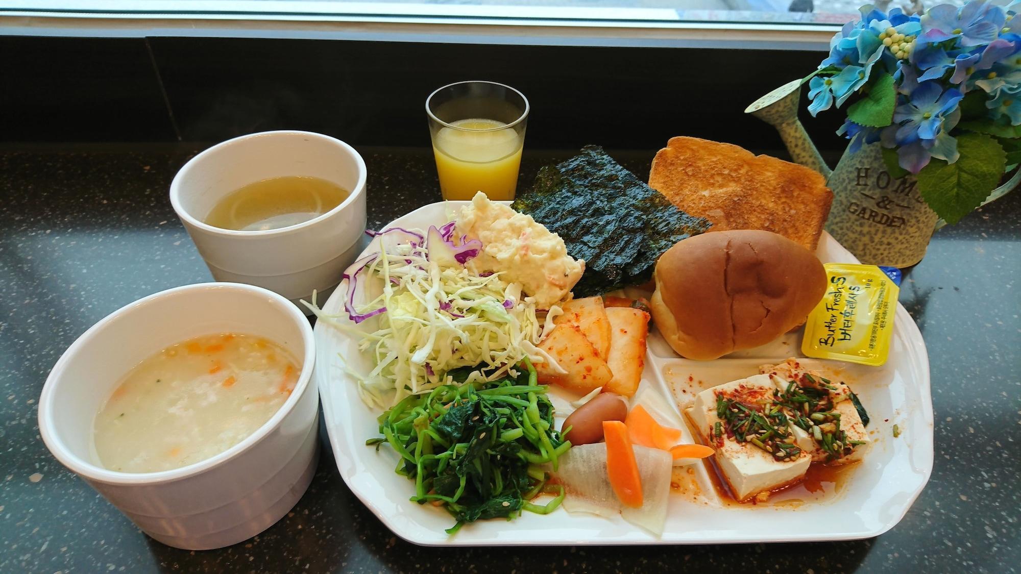 Restaurant Toyoko Inn JR Kawaguchi-eki Nishi-guchi