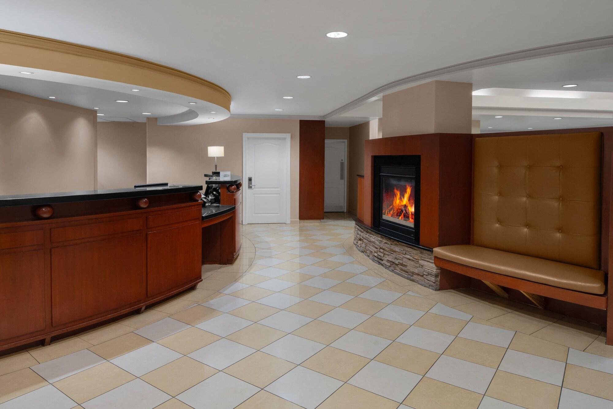Vista Lobby Residence Inn by Marriott East Rutherford Meadowlands
