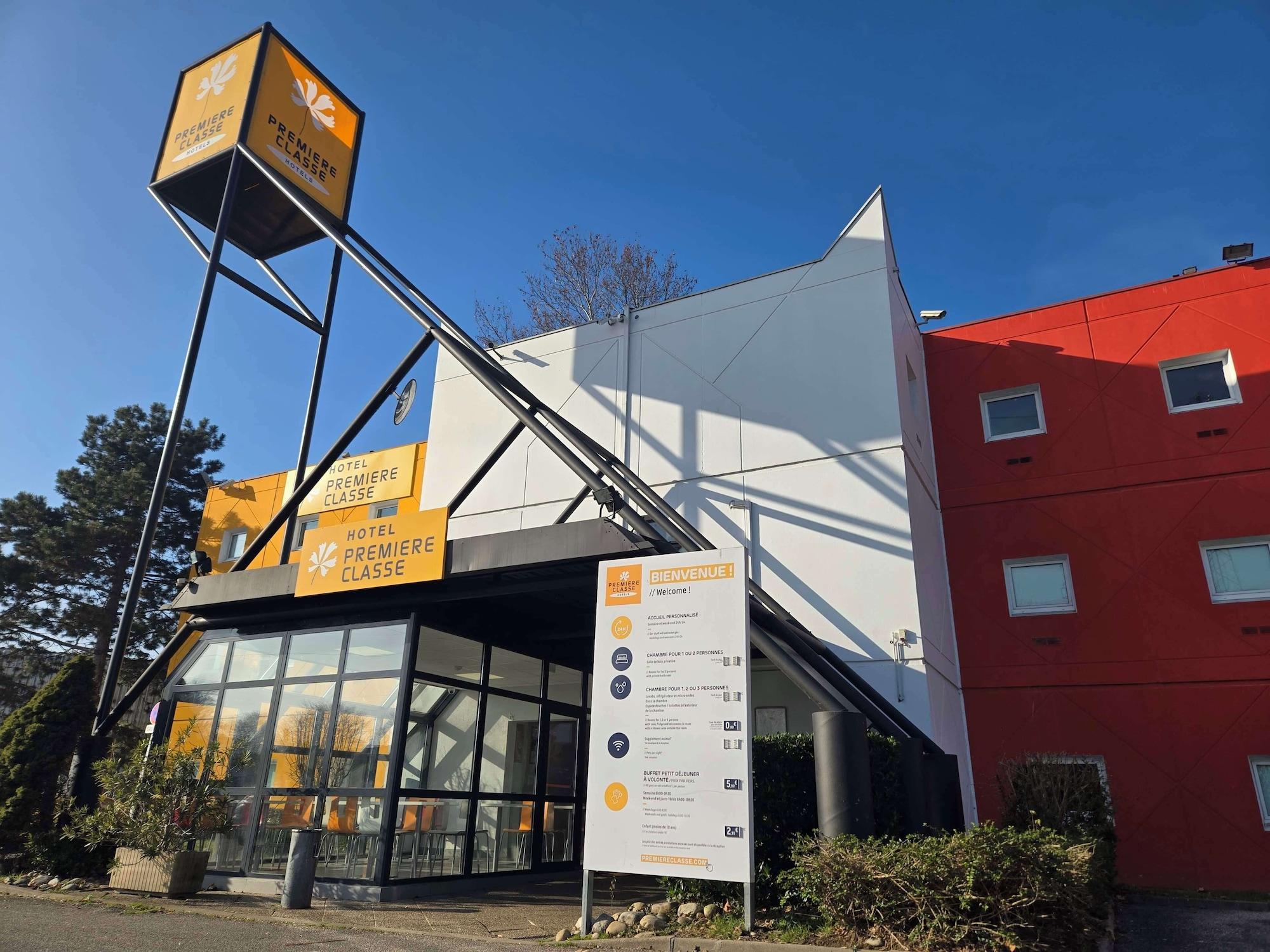 Vista Exterior Premiere Classe Lyon Beynost