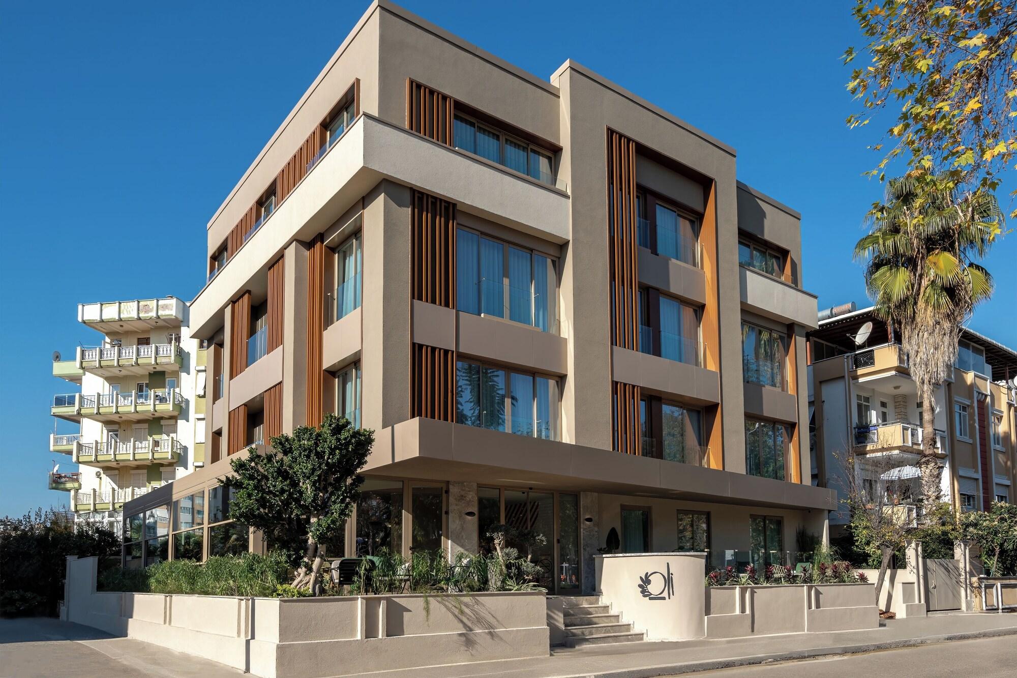 Varios Oli Hotel And Suites