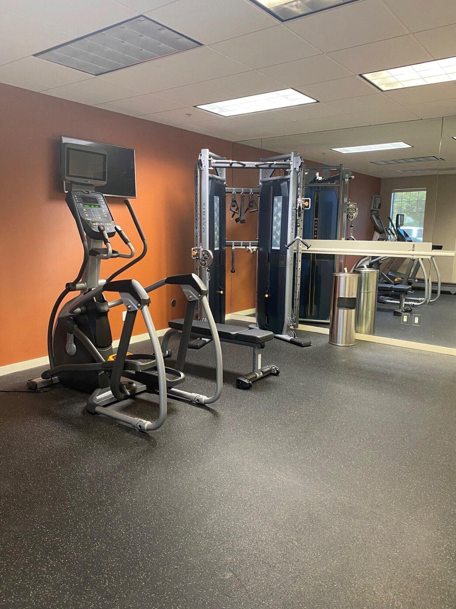 Gimnasio Comfort Inn & Suites near Ontario Airport