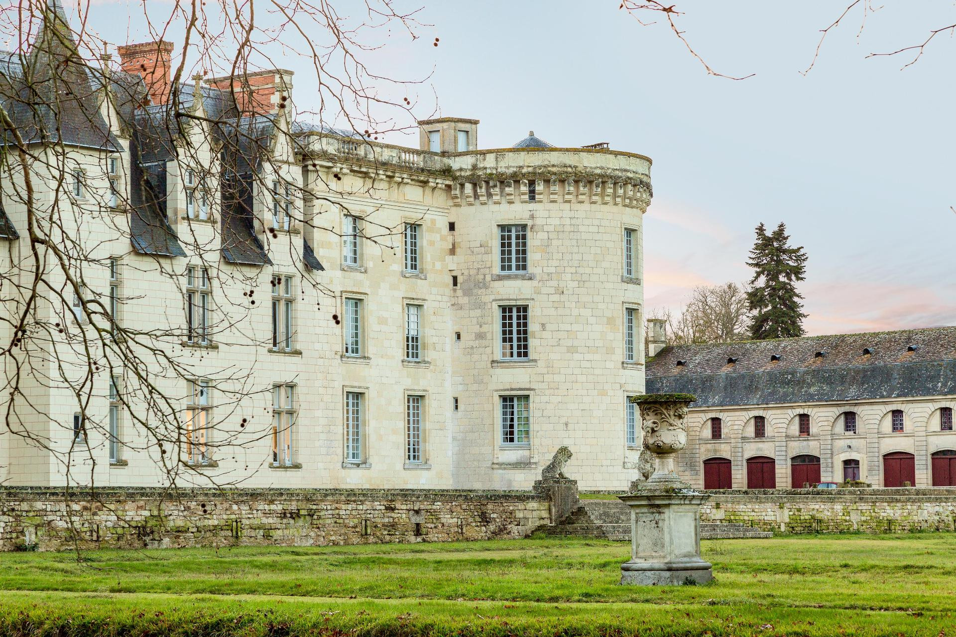Vista Exterior Château de Dissay, The Originals Collection